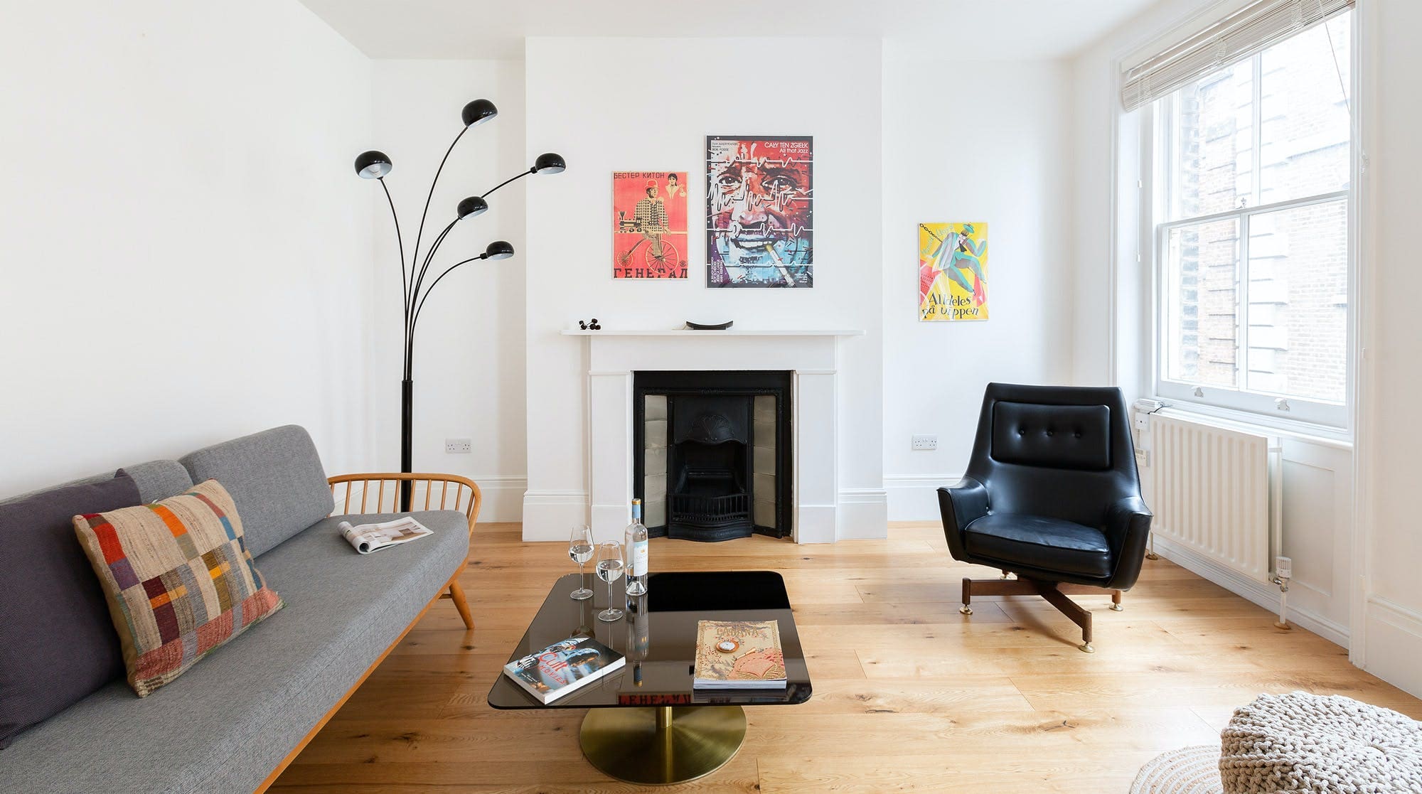Manor Neal CoventGarden: Chic 2-Bedroom Apartment with Rooftop Terrace, Covent Garden