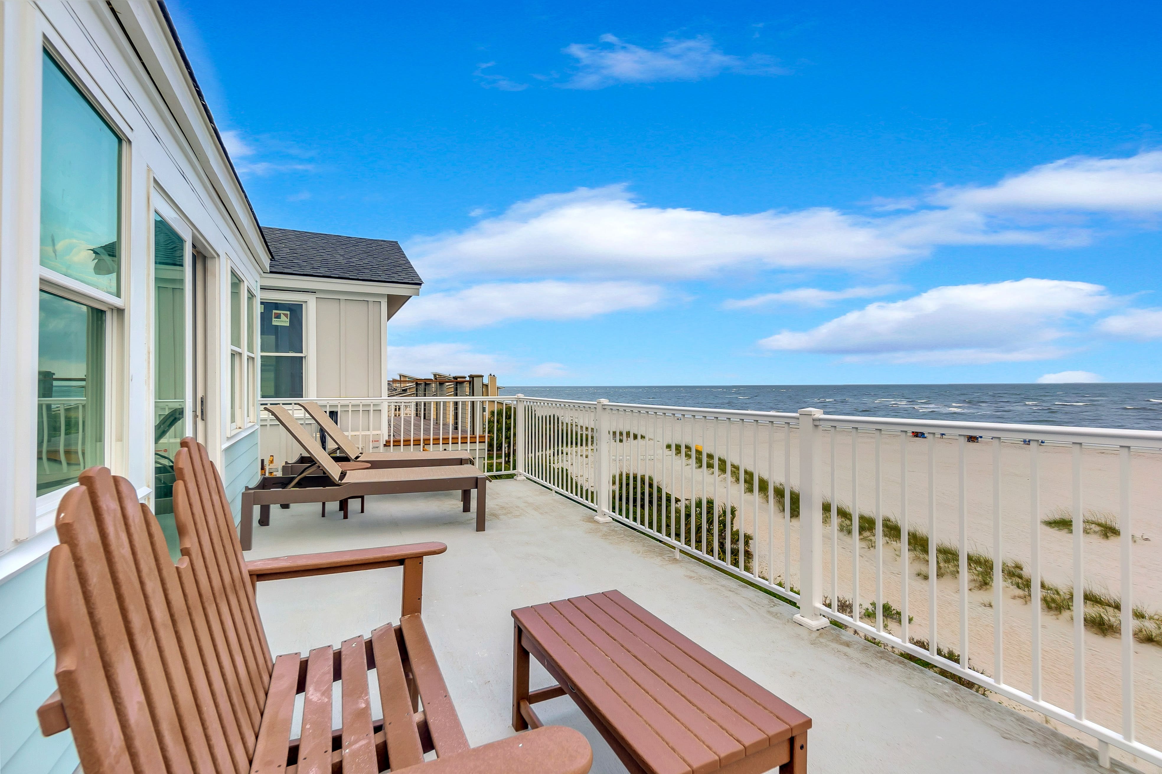 Manor Palmetto Charleston: Luxury 5-Bedroom Villa with Seaview and Pool, Charleston