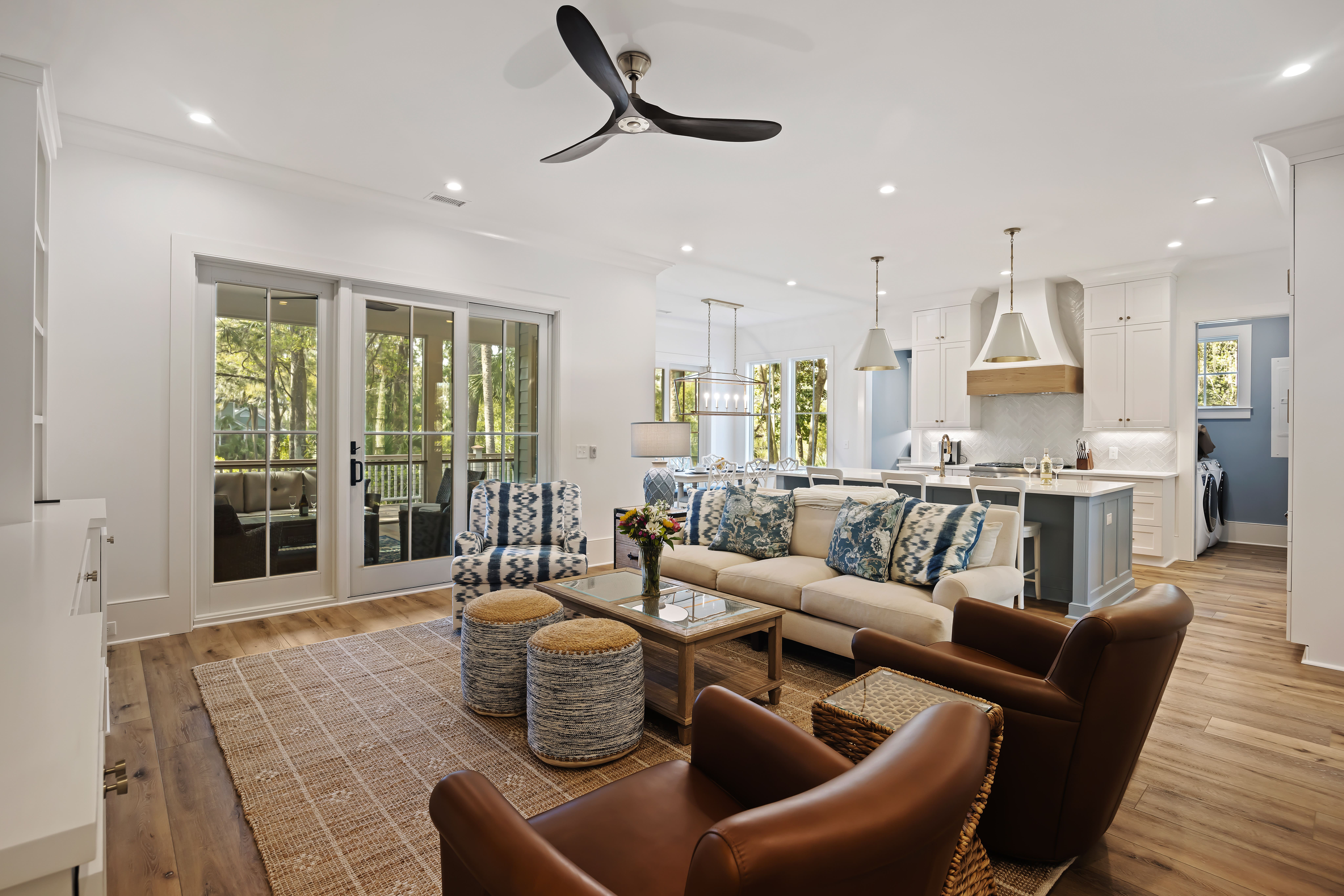 Manor Palmetto Seabrook: Luxury 6-Bedroom Villa with Sea Views and Family-Friendly Amenities, Charleston County