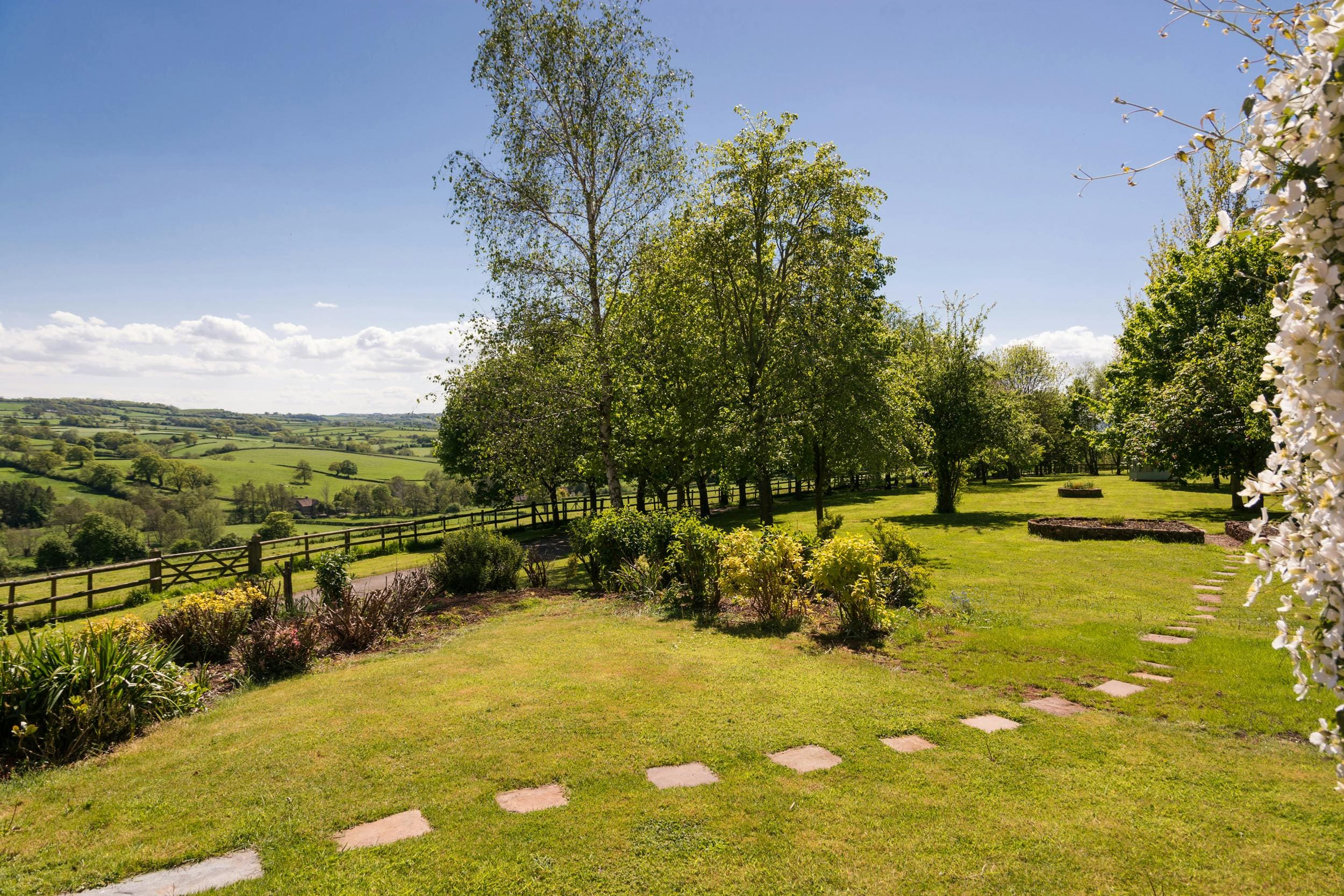 Manor Quantock Somerset Somerset 2: Charming 3-Bedroom Cottage with Pool and Sauna, Somerset