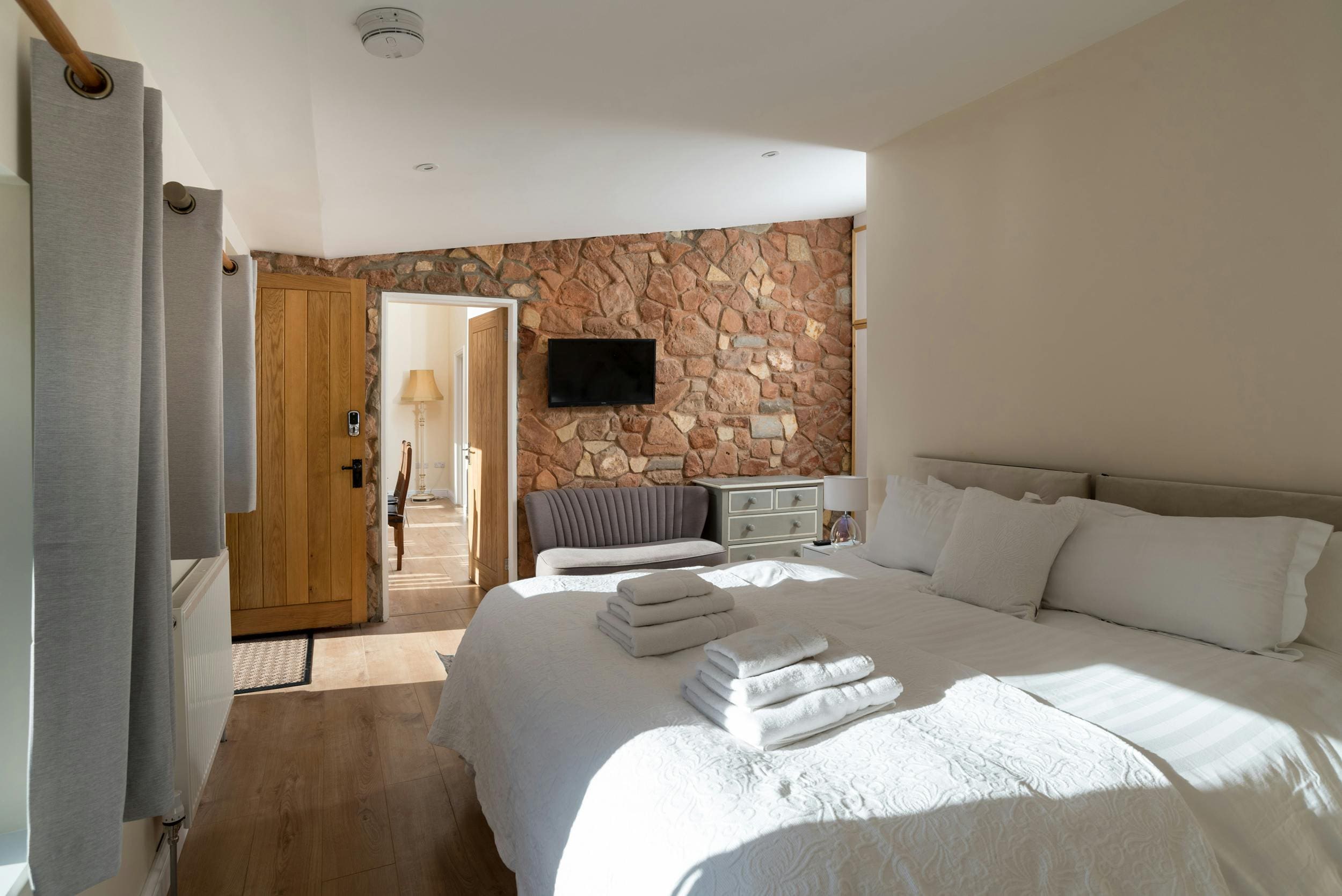 Manor Quantock Somerset Somerset 2: Charming 3-Bedroom Cottage with Pool and Sauna, Somerset