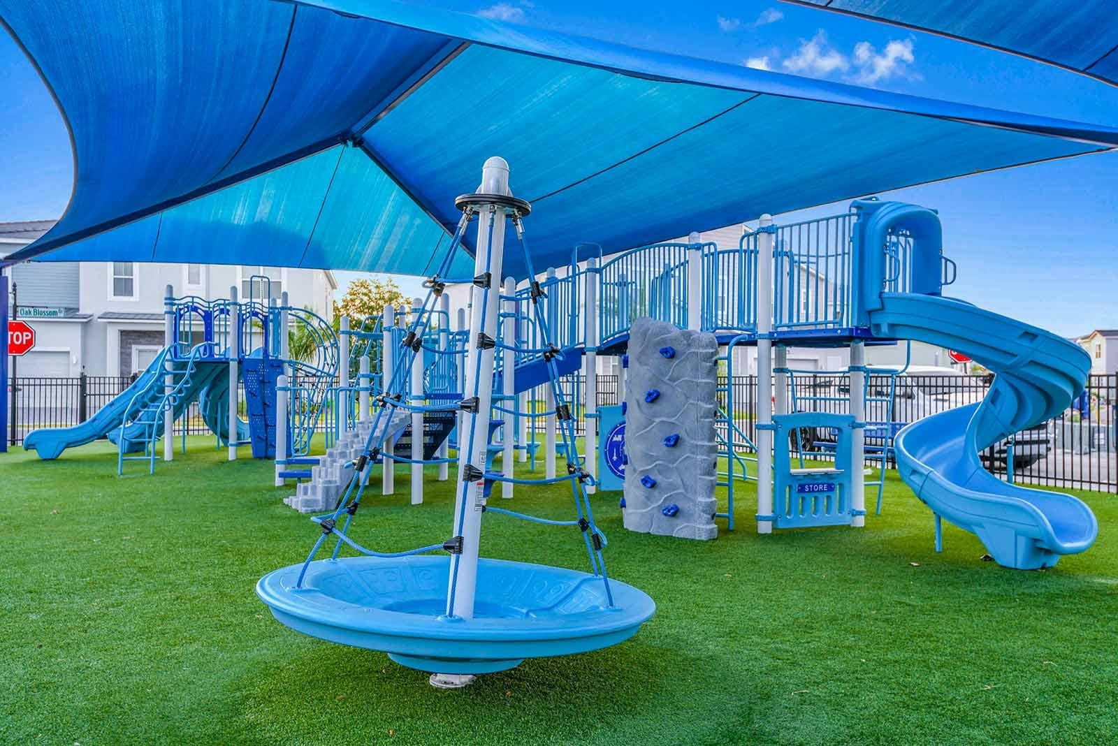 Manor Sabal Orlando: Luxury 10-Bedroom Apartment with Pool and Gym, Orlando