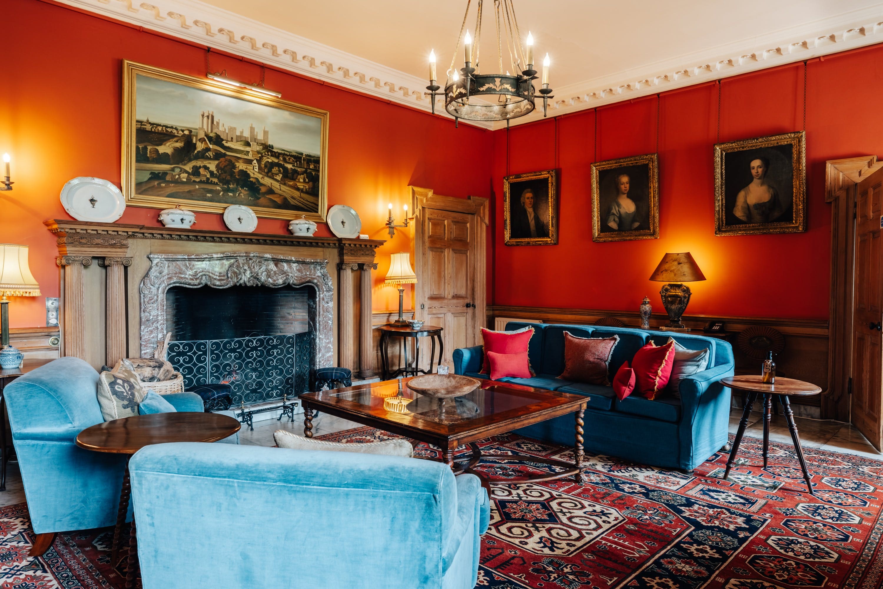 Manor Saltire Athelstaneford: Luxury 10-Bedroom House with Historical Charm, East Lothian