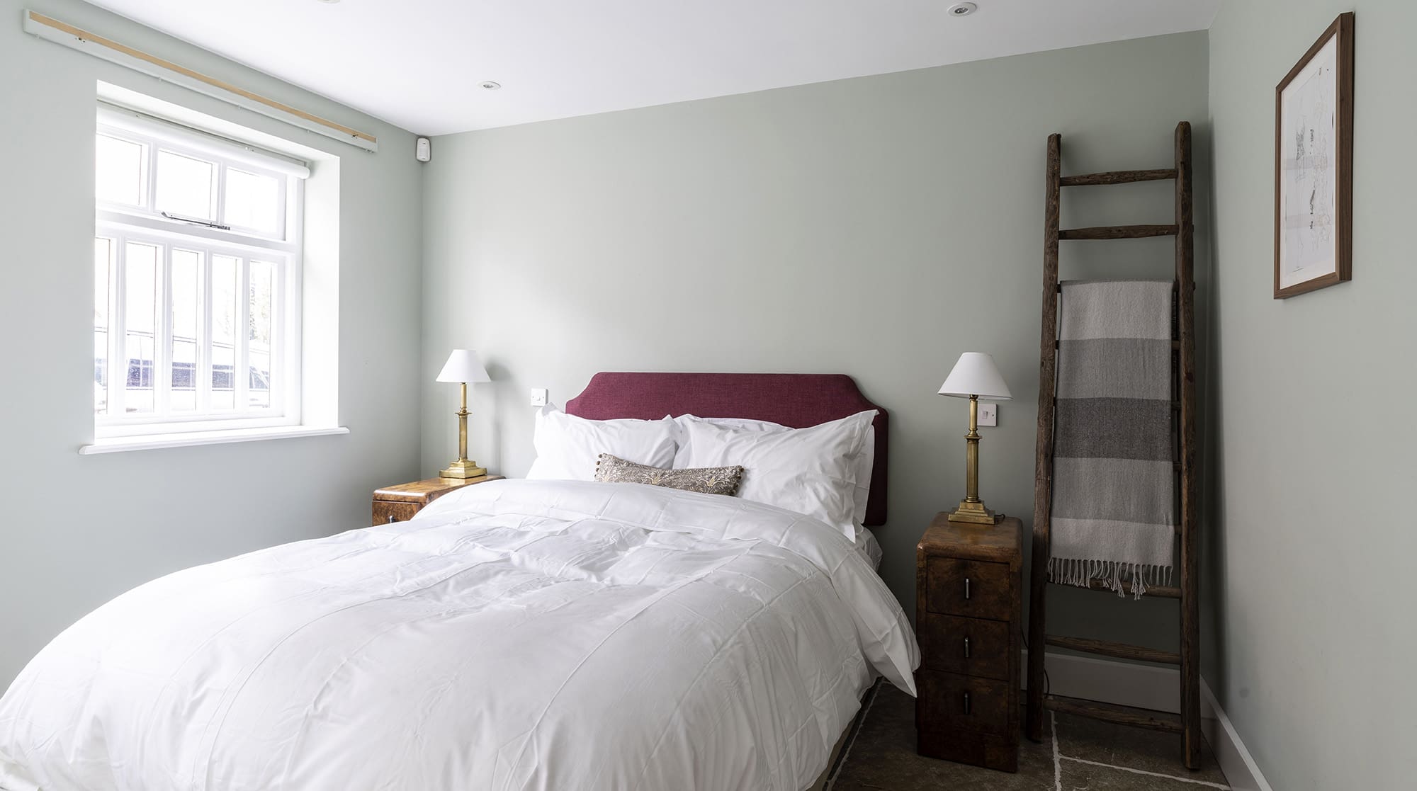 Manor Sidbury Devon: 10-Bedroom Cottage with Hot Tub and Family Amenities, East Devon