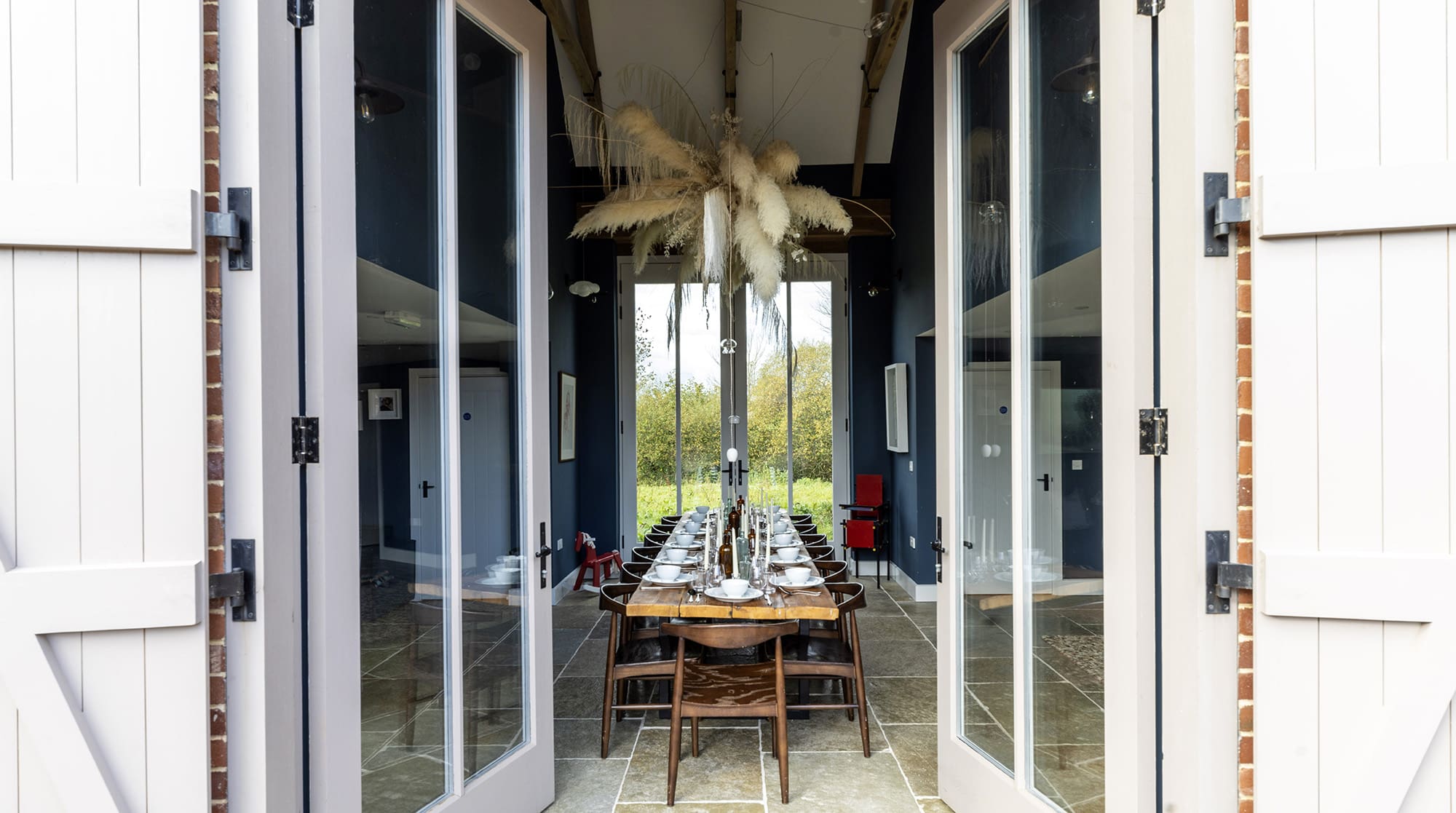 Manor Sidbury Devon: 10-Bedroom Cottage with Hot Tub and Family Amenities, East Devon