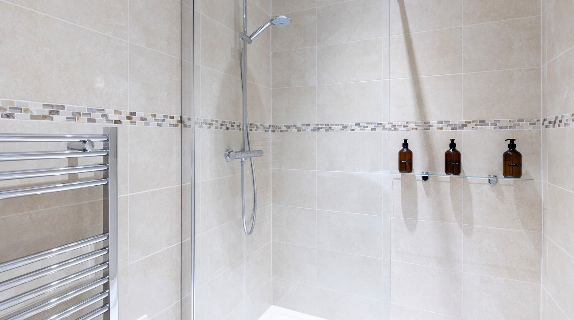 Manor Sidbury Devon: 10-Bedroom Cottage with Hot Tub and Family Amenities, East Devon