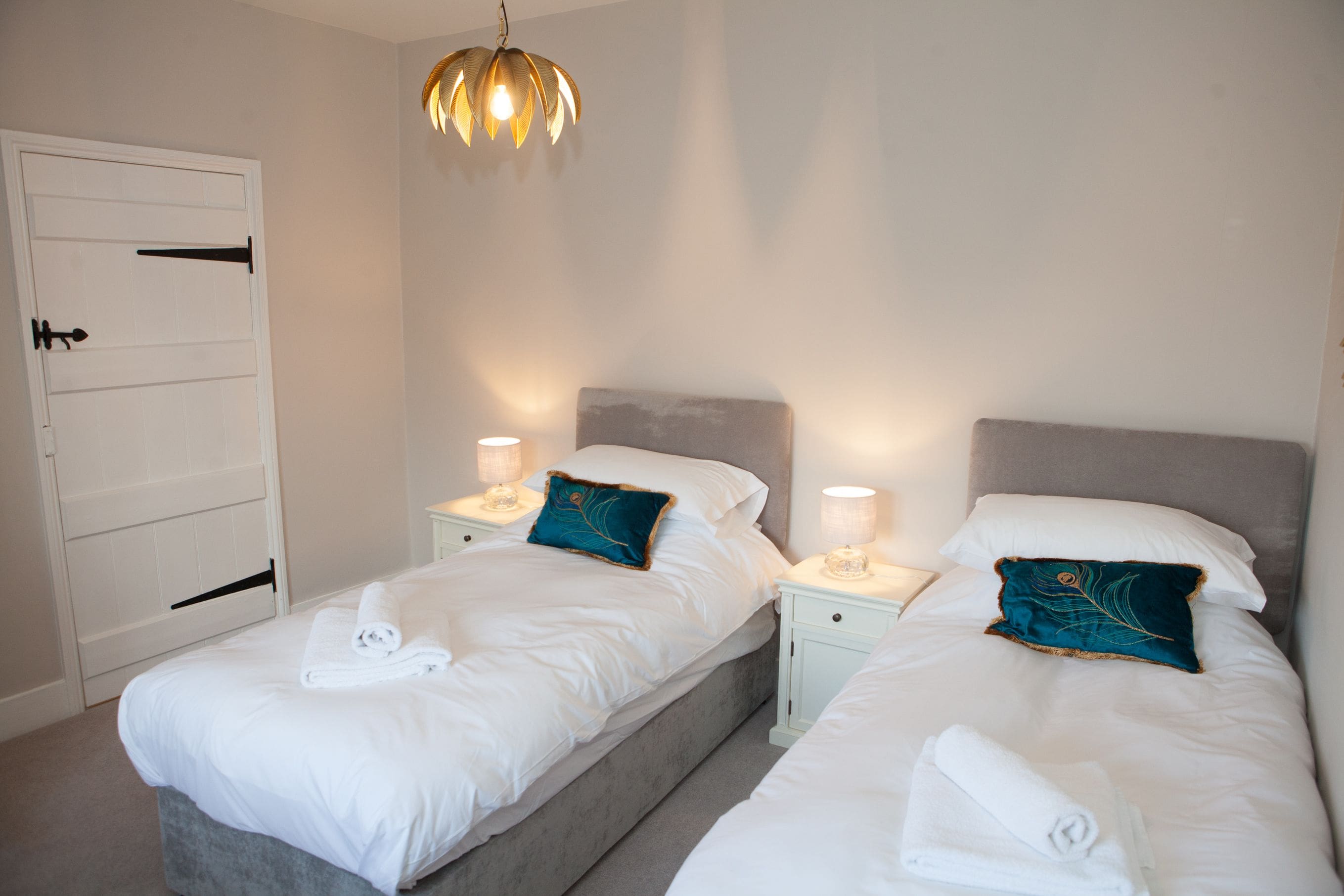 Manor Stiperstones Shropshire: Spacious 6-Bedroom Luxury Villa with Hot Tub, Shropshire Hills