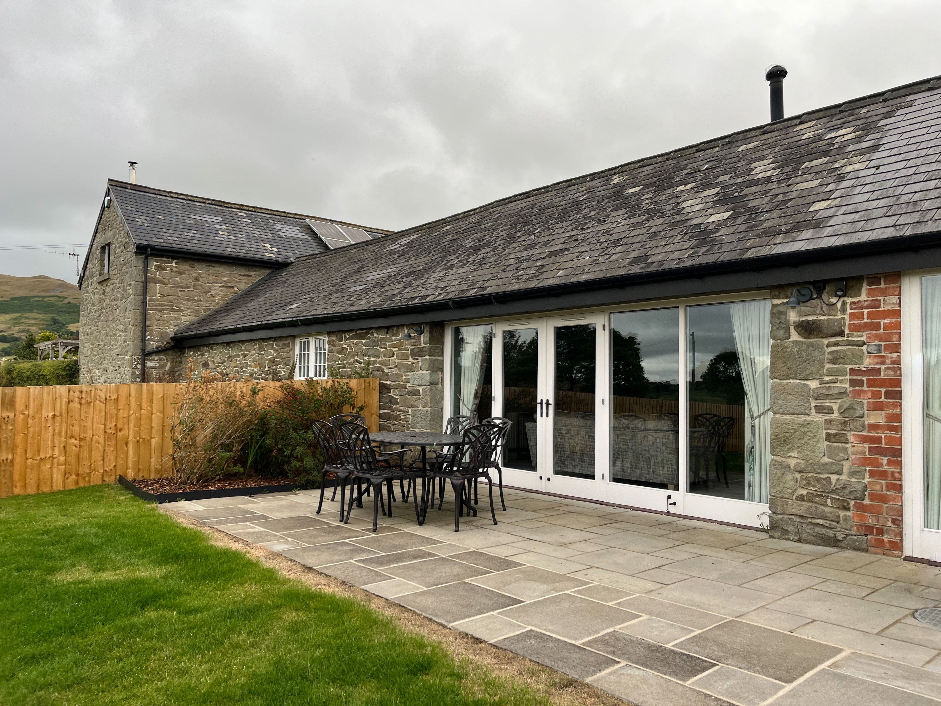 Manor Stiperstones Shropshire: Spacious 6-Bedroom Luxury Villa with Hot Tub, Shropshire Hills