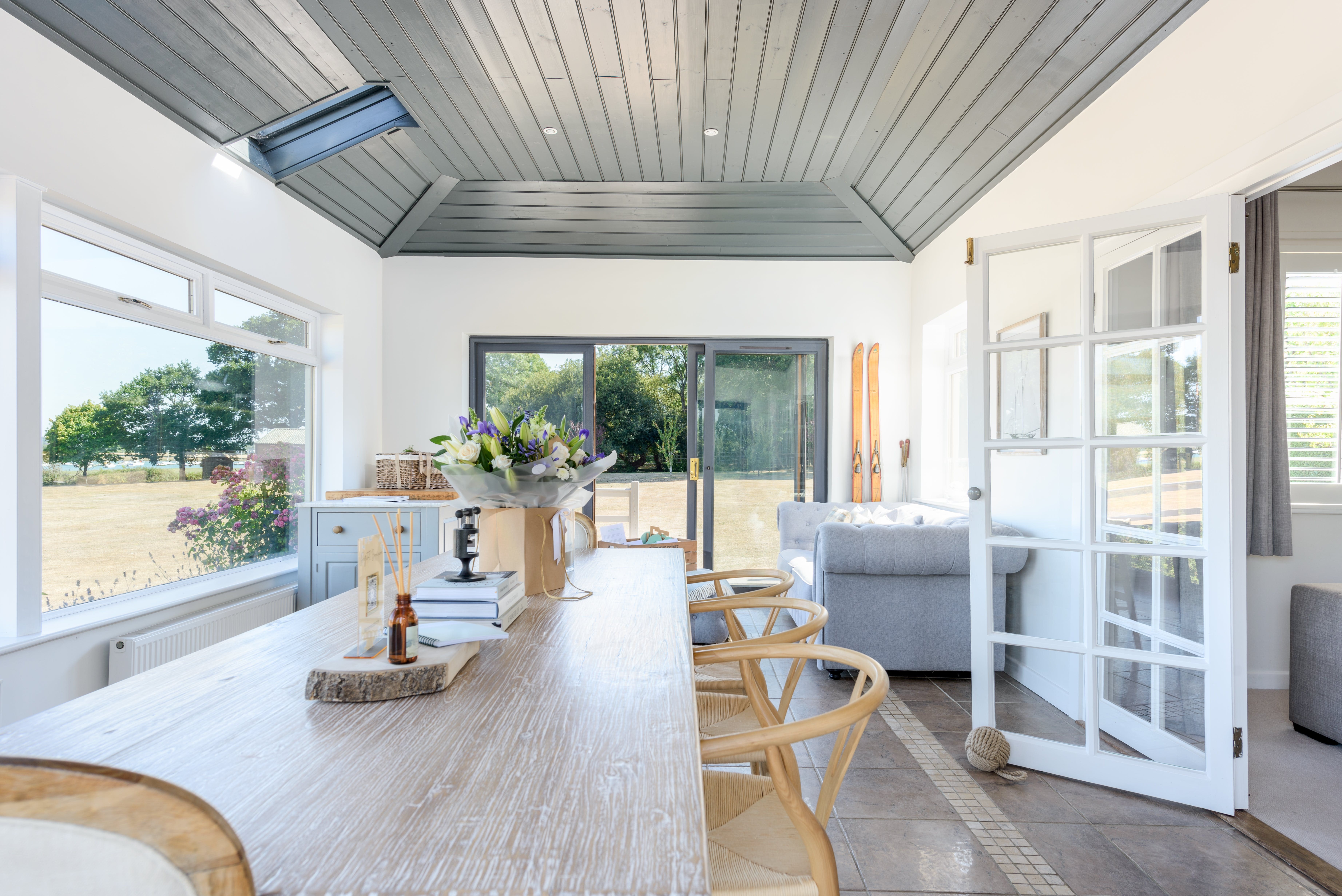 Manor Yarborough Wight: Luxurious 3-Bedroom Apartment with Family-Friendly Features, Isle of Wight