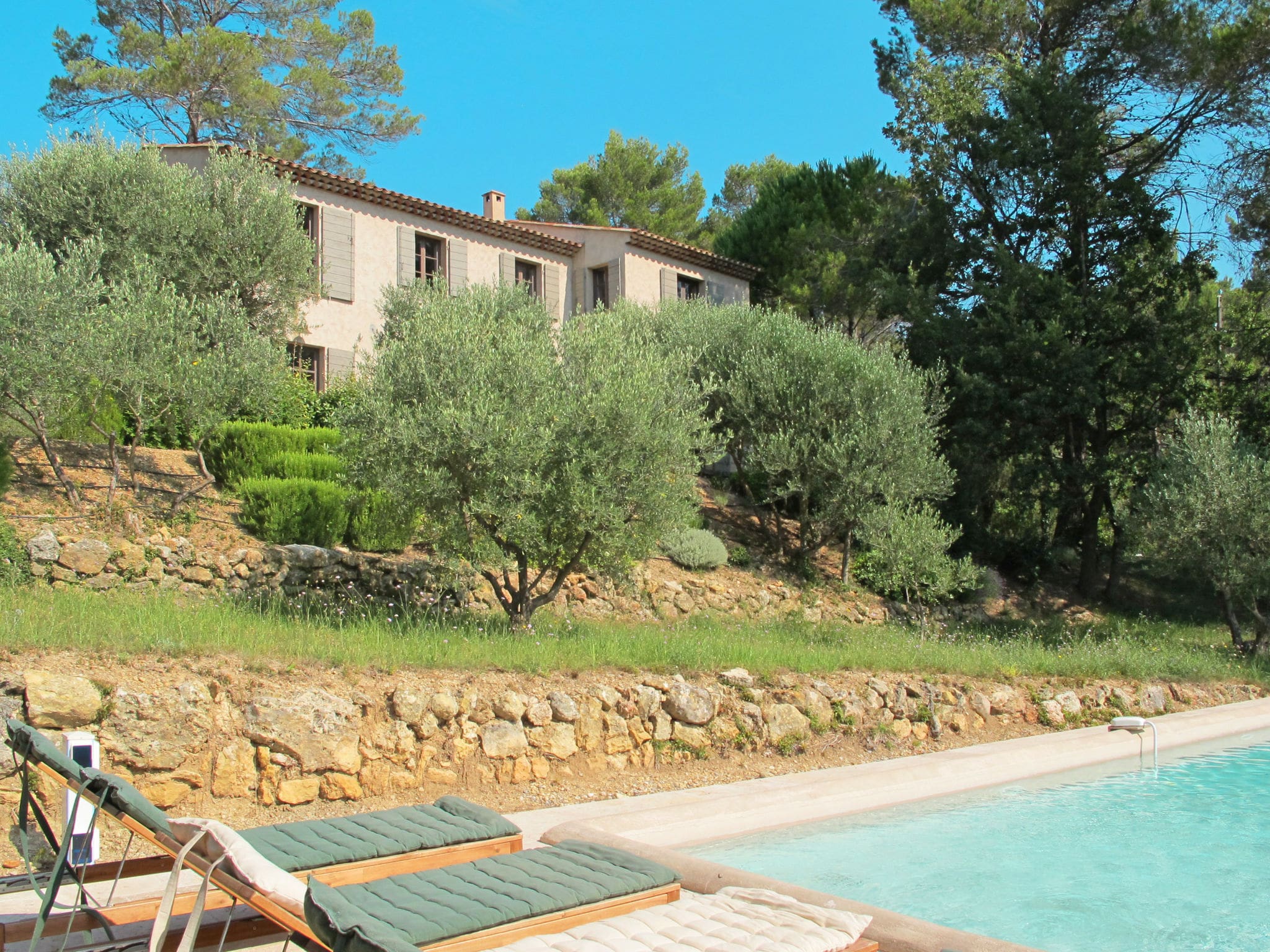 Mas Calendal Lorgues: Spacious 5-Bedroom Country Estate with Private Pool and Terraced Gardens in Provence France