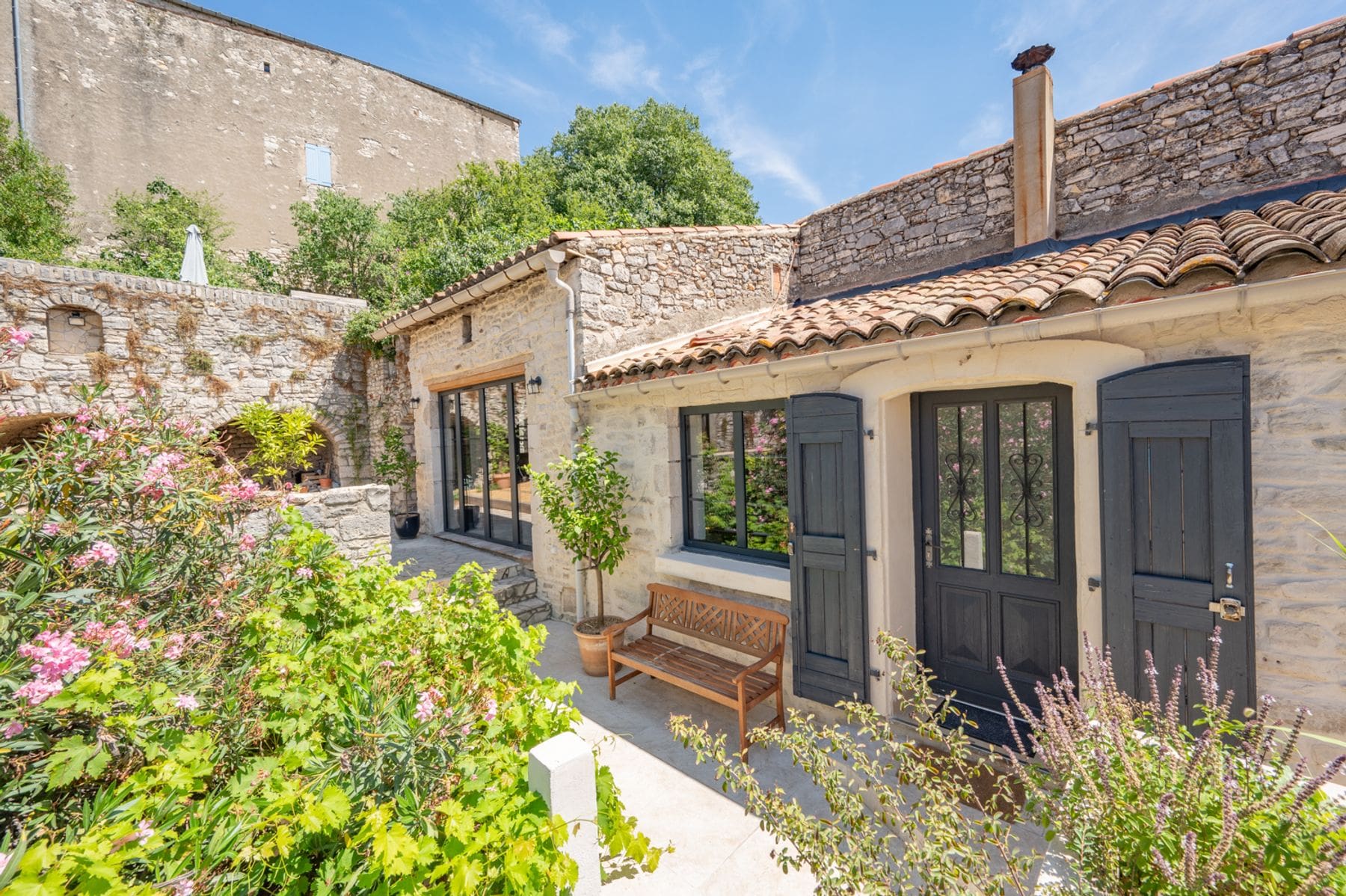 Mas Cévenol Uzès: Charming 3-Bedroom Villa with Pool, Gard, France