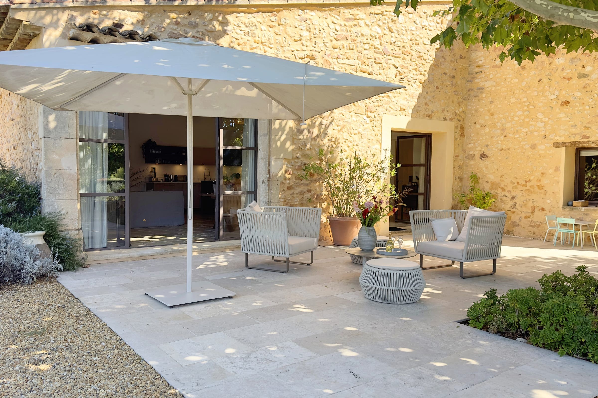 Mas des Lavandes Provence: Stunning 4-Bedroom Luxury Villa with Pool, Vaucluse