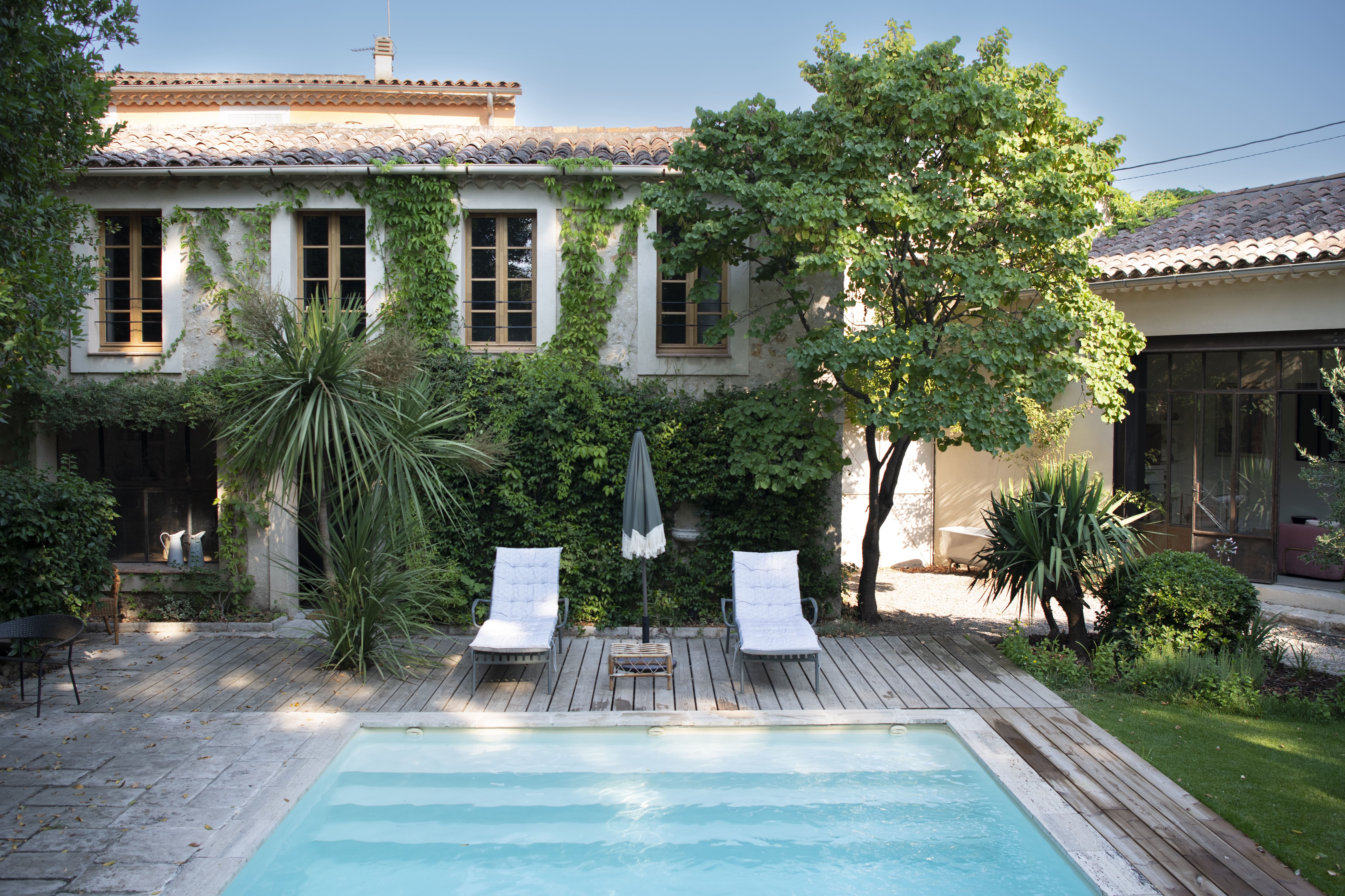 Mas des Platanes: Historic 7-Bedroom Villa Rental Provence France with Pool and Gardens
