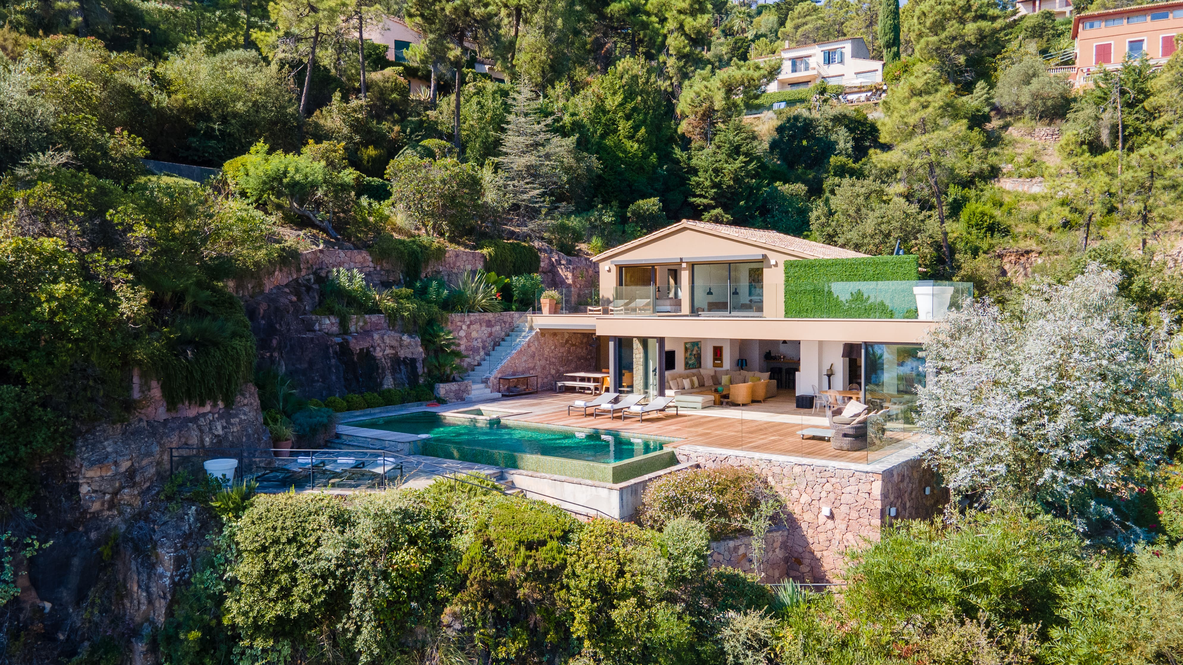 Mas Estérel Cannes: 5-Bedroom Luxury Villa with Infinity Pool and Sea Views, Cannes