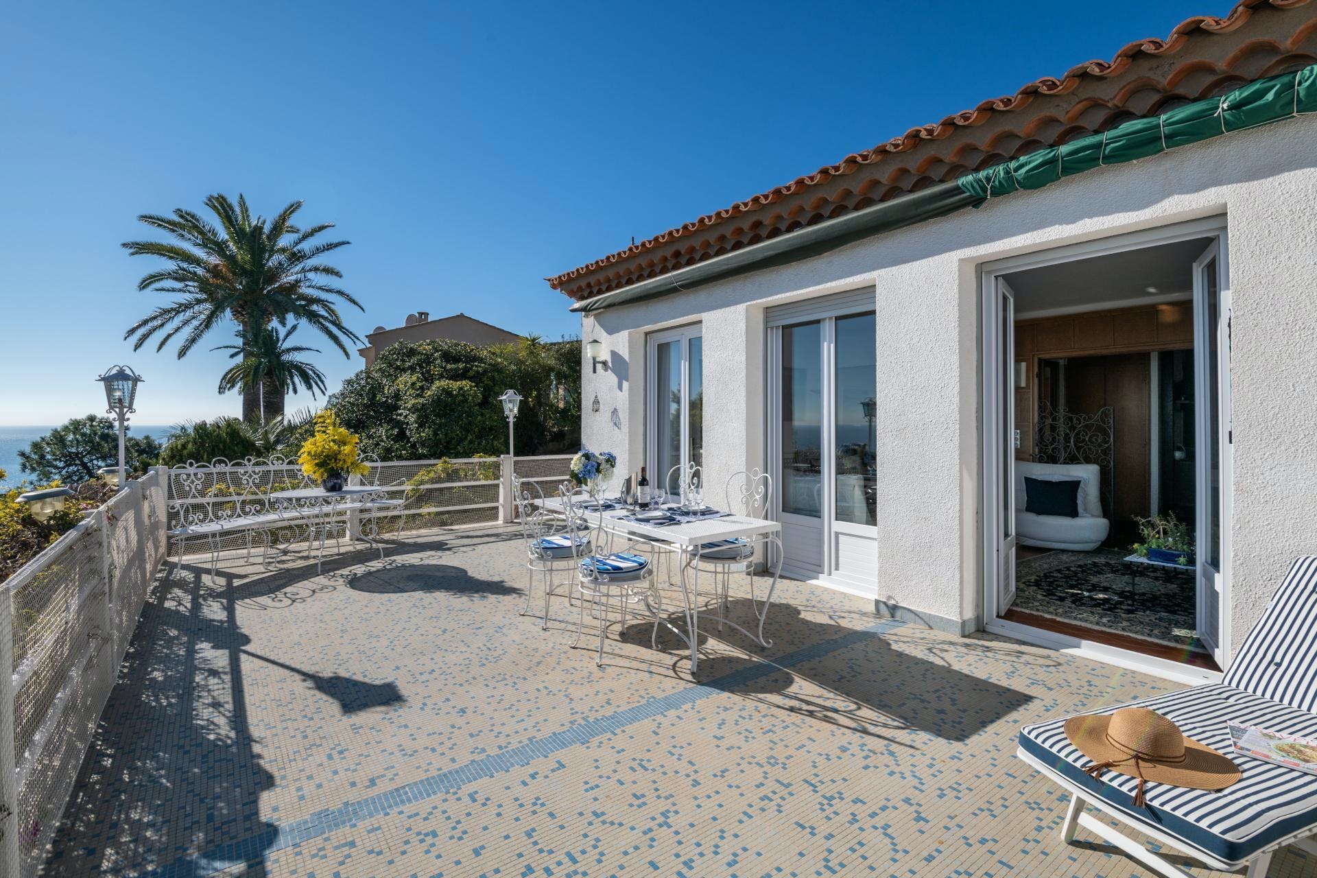 Mas Esterel Cannes Cannes 7: Luxury 2-Bedroom Villa with Seaview and Pool, French Riviera