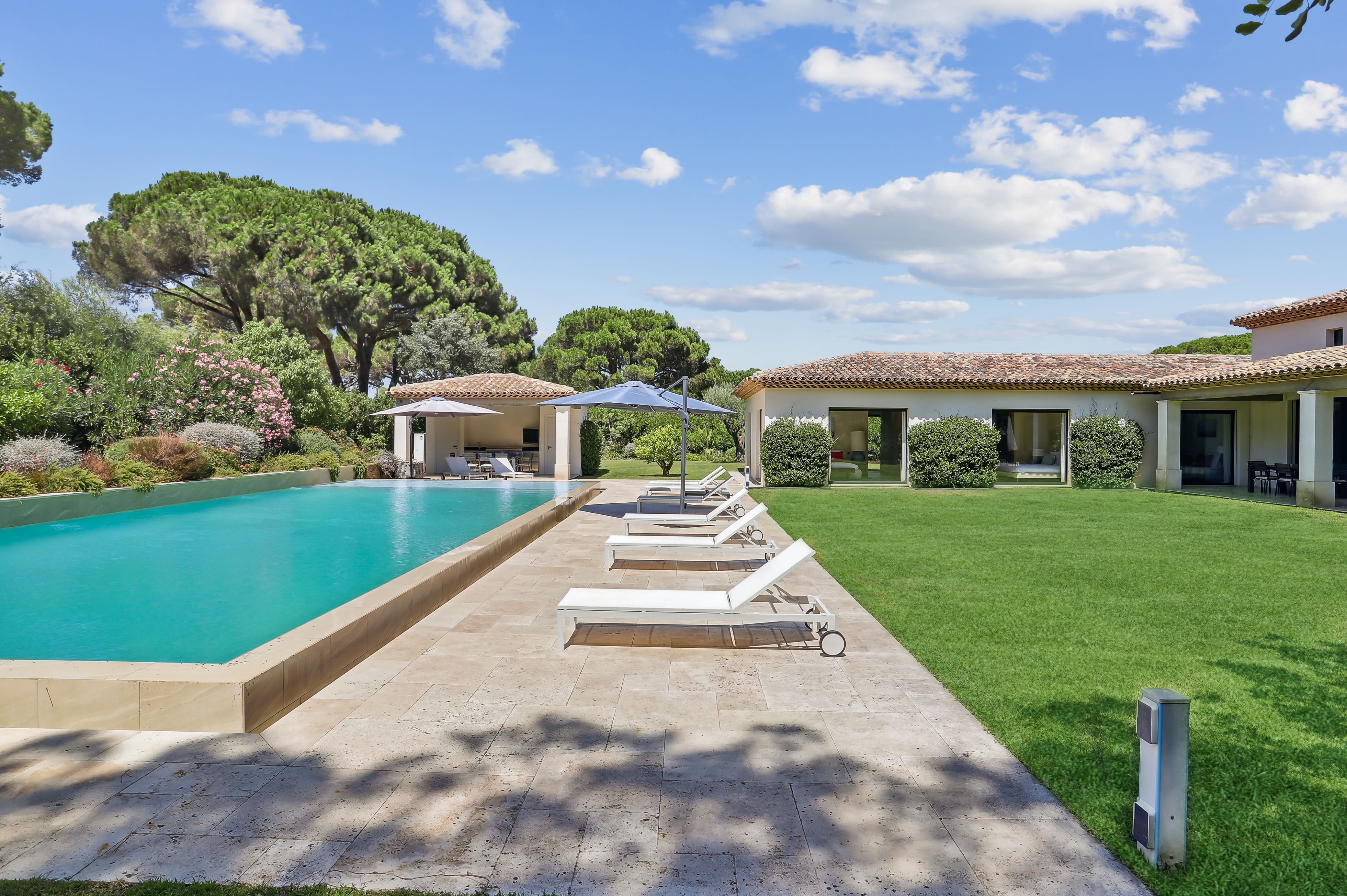 Mas Levantine Saint-Tropez: Luxury 7-Bedroom Villa with Private Pool, Saint-Tropez