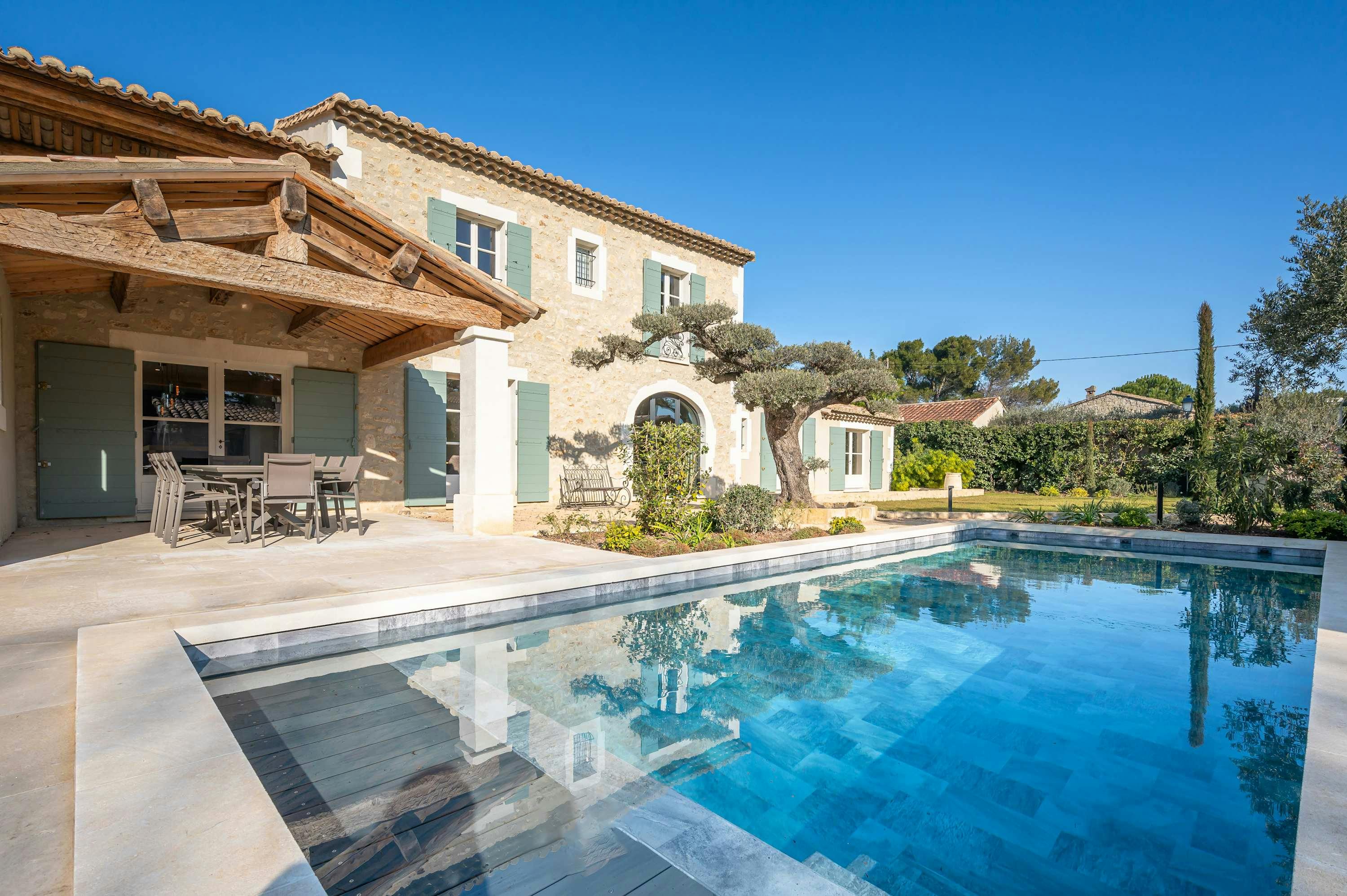 Mas Mistral Saint-Rémy Saint-Rémy-de-Provence 20: Luxury 4-Bedroom Villa with Pool and BBQ, Saint-Rémy-de-Provence