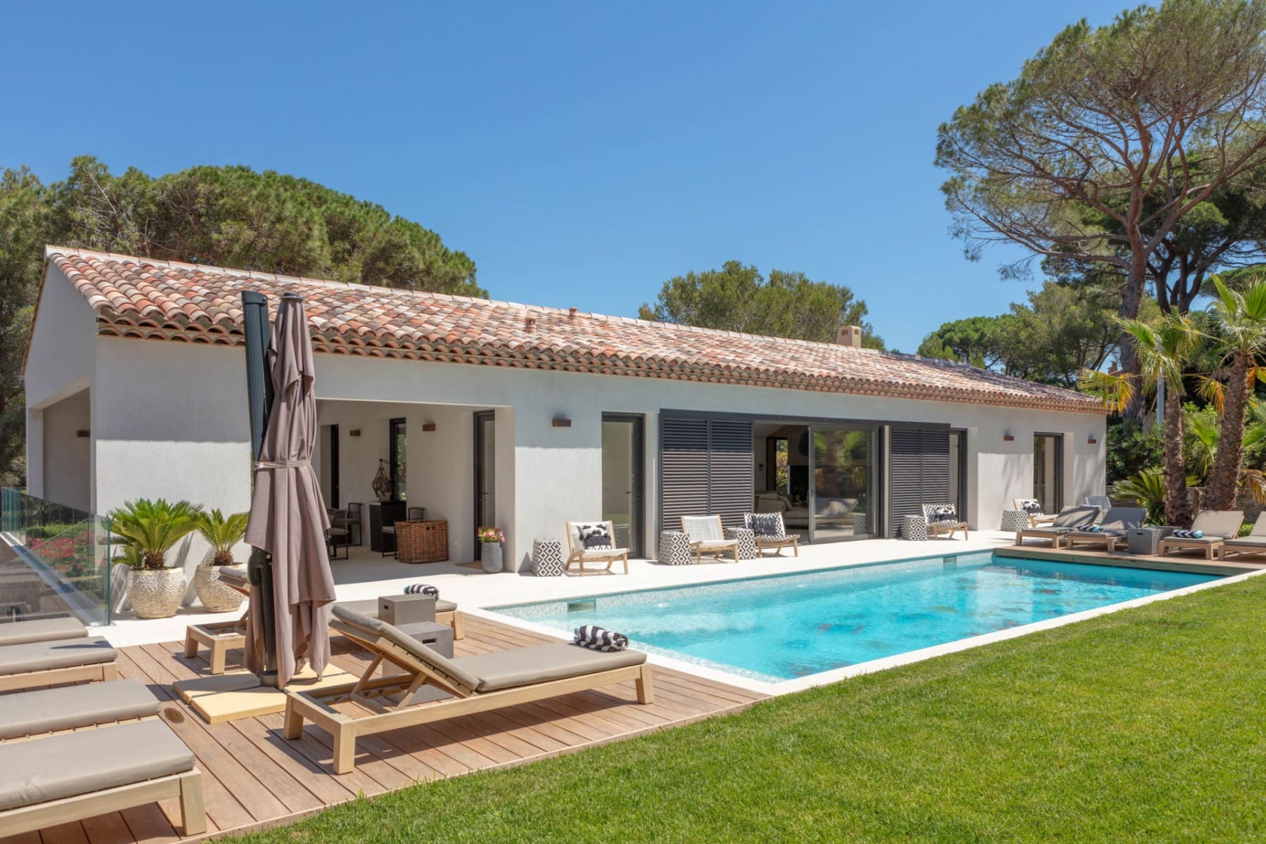 Mas Mistral Saint-Tropez: Luxury 5-Bedroom Villa with Sauna and Sea Views, Saint-Tropez