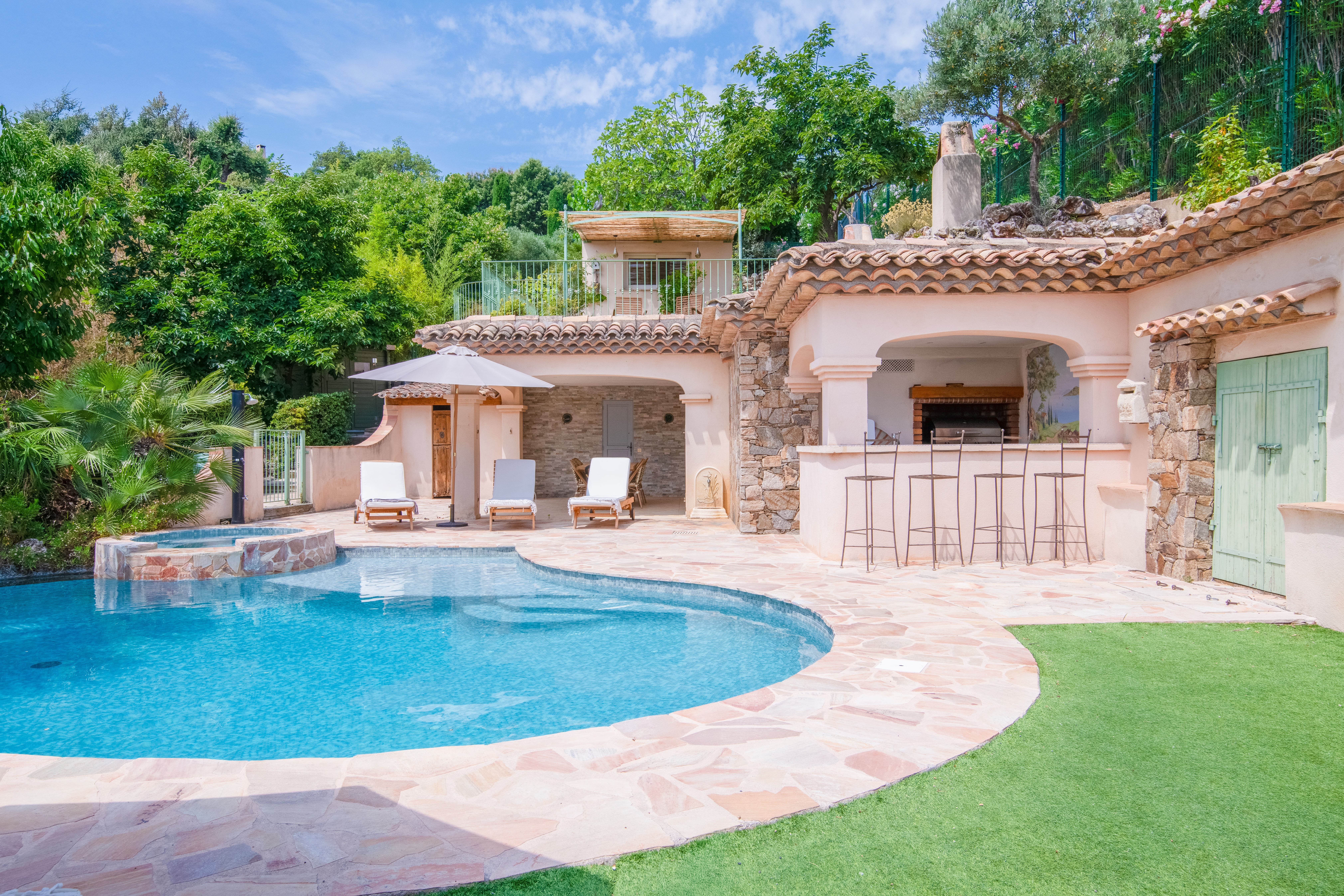 Mas Mistral Sainte-Maxime Sainte-Maxime 8: Luxury 4-Bedroom Villa with Seaview and Pool, Sainte-Maxime