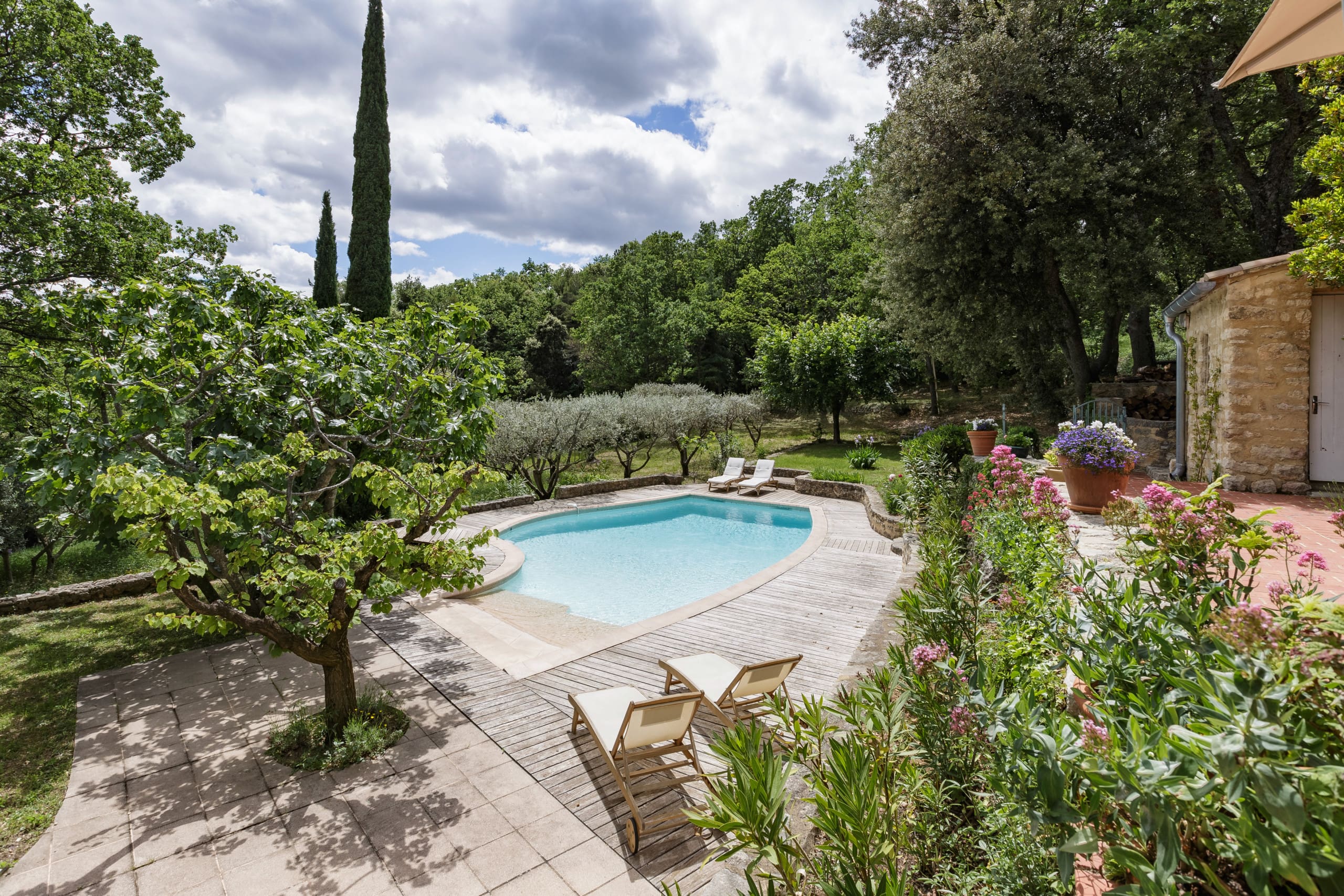 Mas Ventoux Saint-Rémy: Luxury 4-Bedroom Villa with Countryside Views, Saint-Rémy-de-Provence