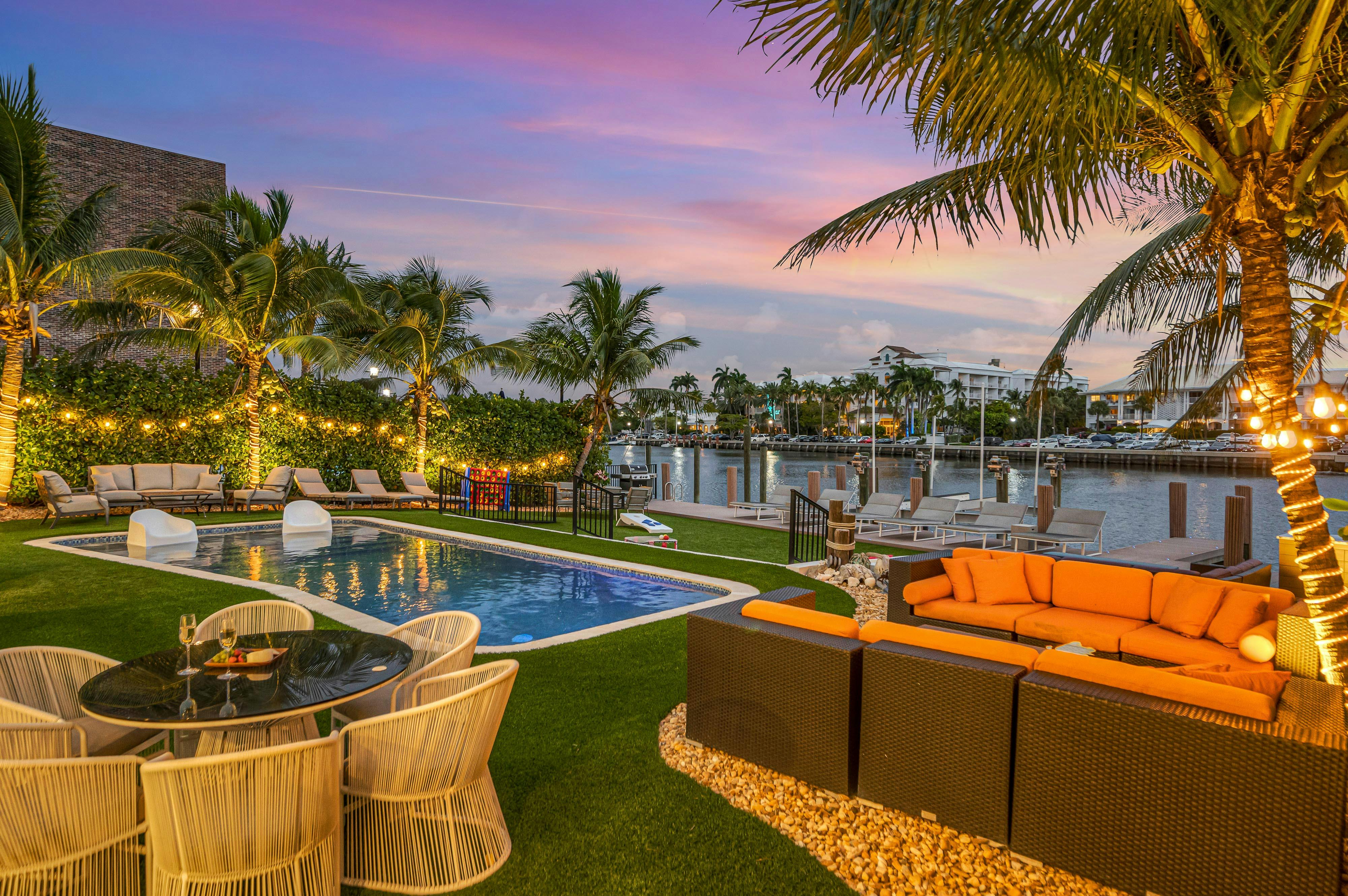 Mayan Retreat: Spacious 9-Bedroom House with Private Pool, Fort Lauderdale