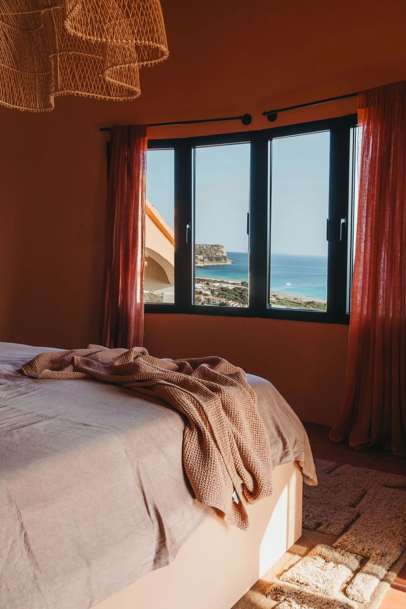 Mirador del Mar Menorca: Stunning 4-Bedroom Luxury Villa with Sea Views in Menorca