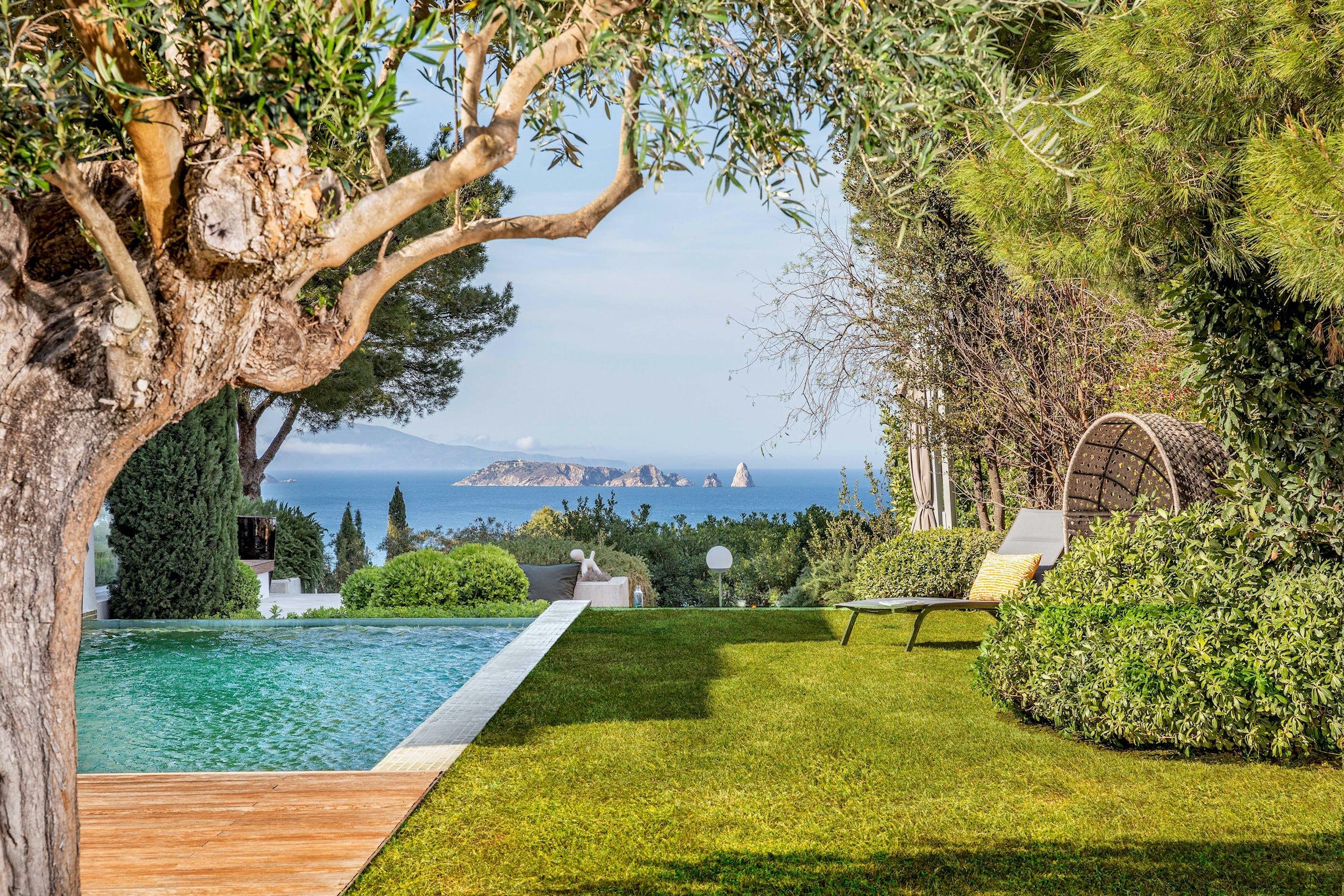 Mirador del Mar: Stunning 5-Bedroom Luxury Villa with Sea Views, Costa Brava