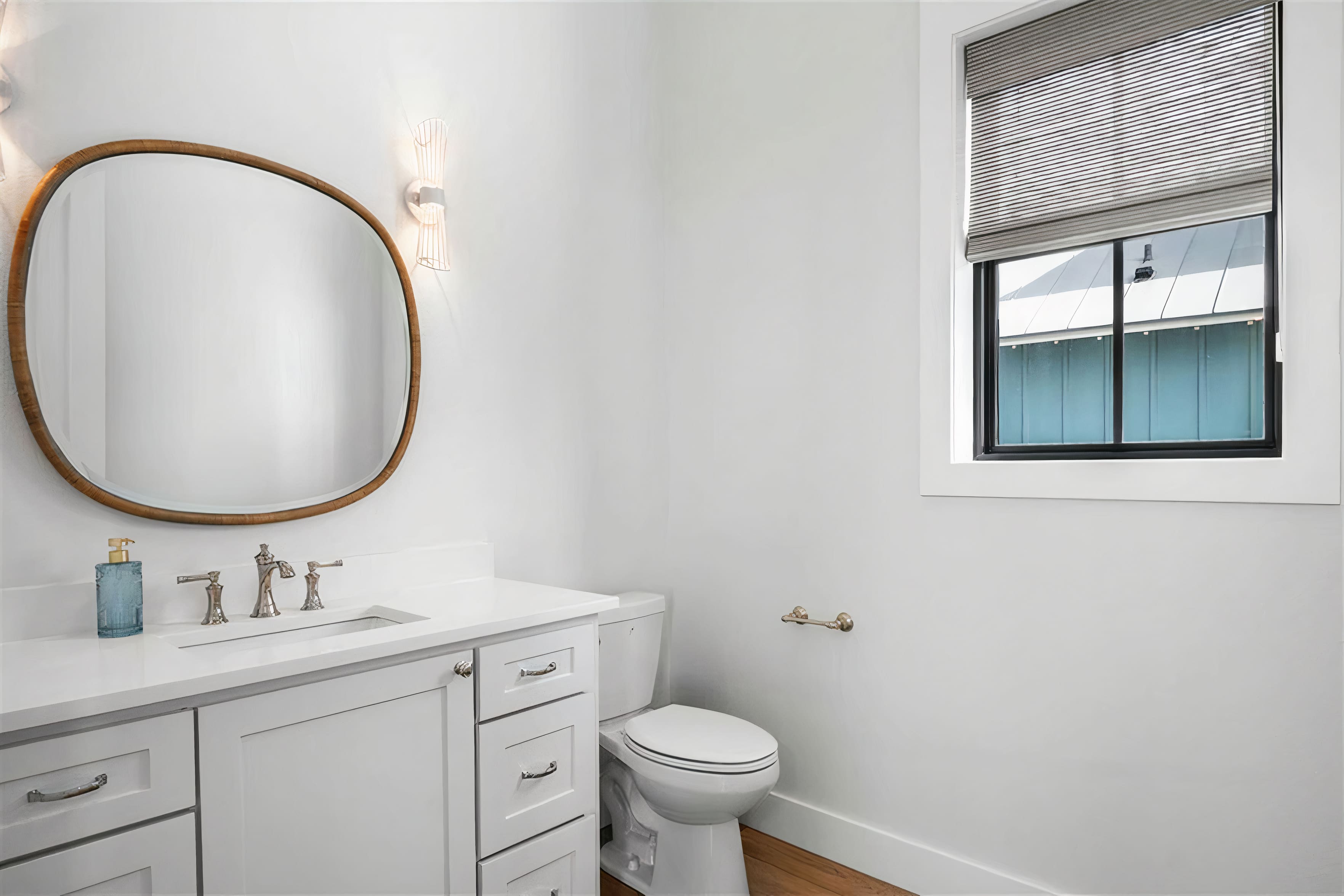 Mustang Island Retreat Texas: Luxurious 5-Bedroom Resort Villa Rental Texas with Pool and Sea Views