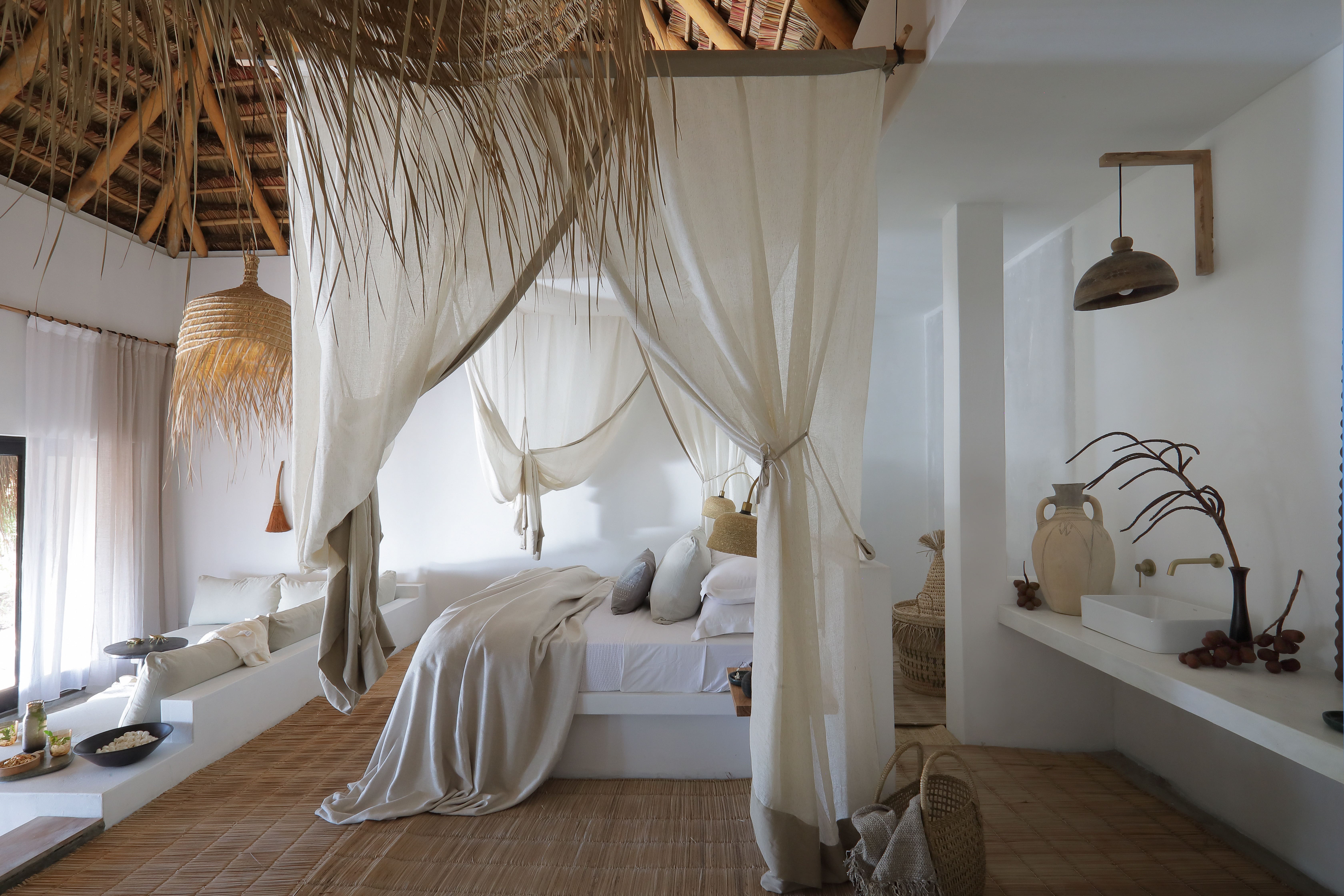 Ocean Dune Residence: Spectacular 6-Bedroom Beachfront Apartment with Ocean Views, South Africa