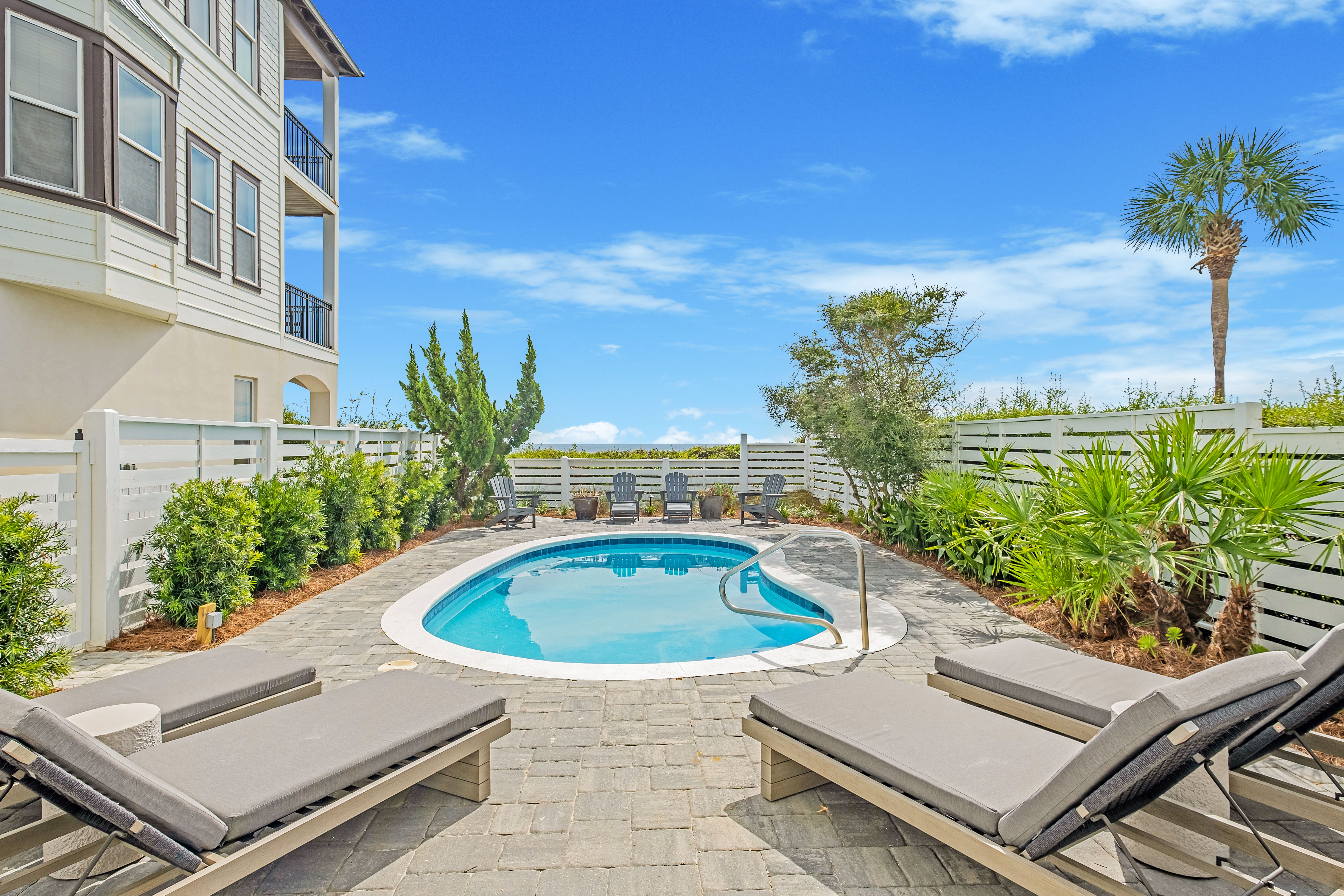 Oceano Sereno: Luxury Villa Rental with Private Pool and Beachfront, Walton County