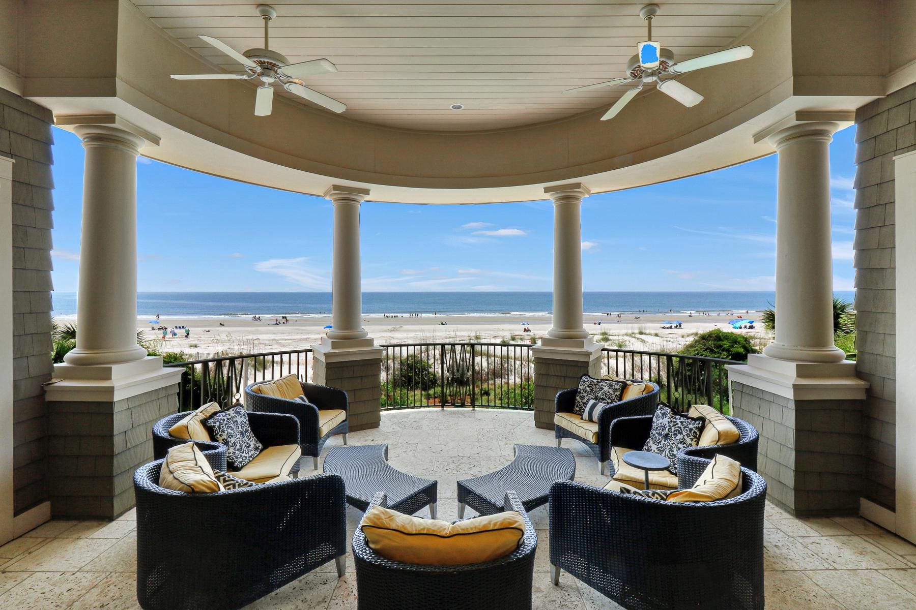 Oceanside Grandeur: Stunning 8-Bedroom Villa Rental with Beachfront Pool, Hilton Head