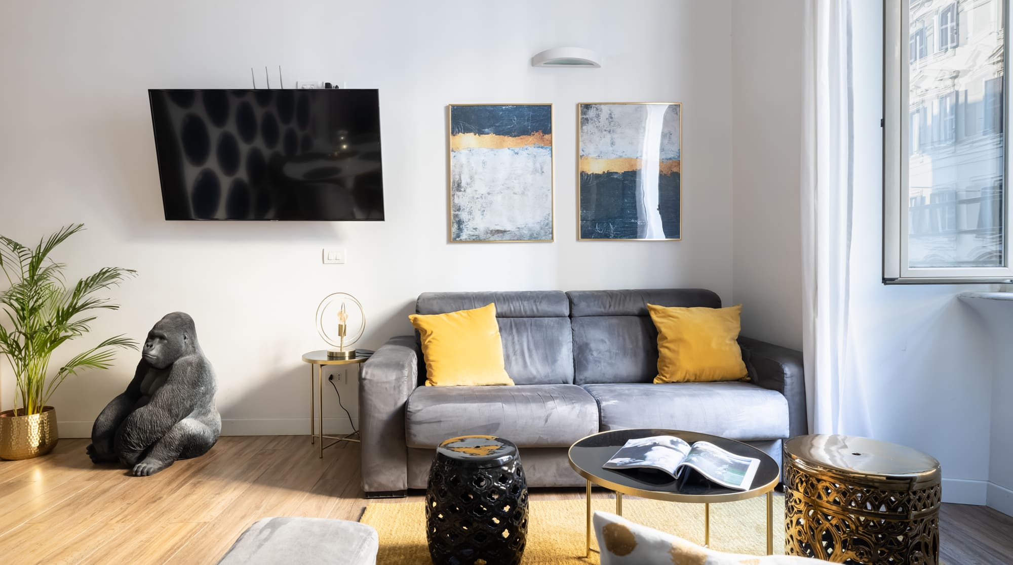 Palazzo Adriano Prati: Chic 2-Bedroom Apartment with Hot Tub, Prati, Rome