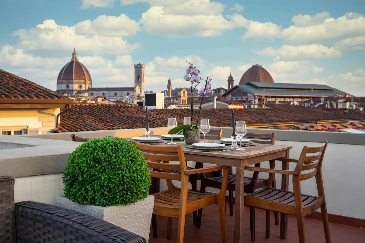 Palazzo Arnolfo Firenze: Spacious 5-Bedroom Luxury Penthouse with Rooftop Terrace, Florence