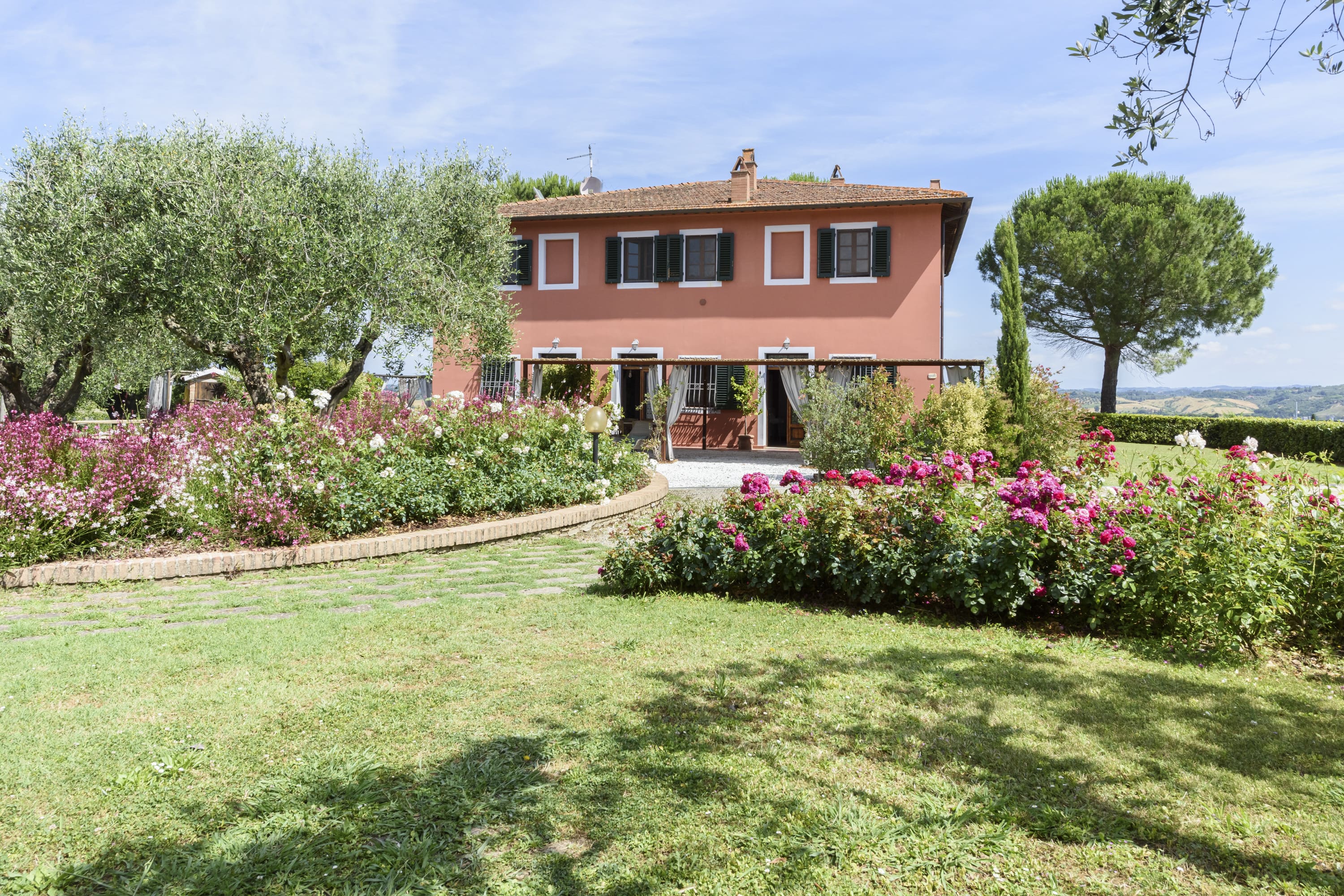Palazzo Balze San Miniato San Miniato: Spacious 14-Bedroom Apartment with Pool and Countryside Views, Tuscany