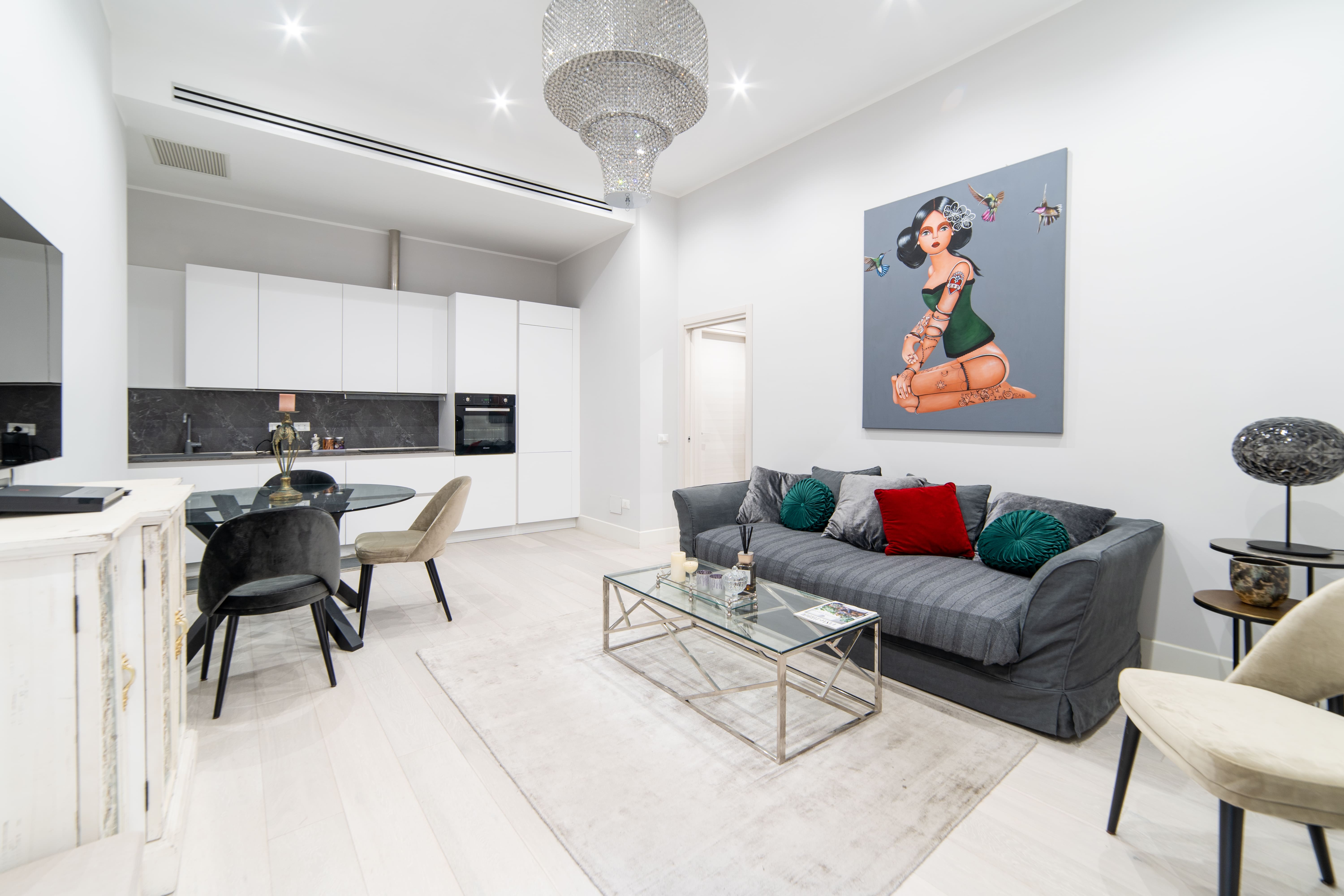 Palazzo Brera Milano Milan: Stylish 2-Bedroom Luxury Apartment with Family-Friendly Features, Milan