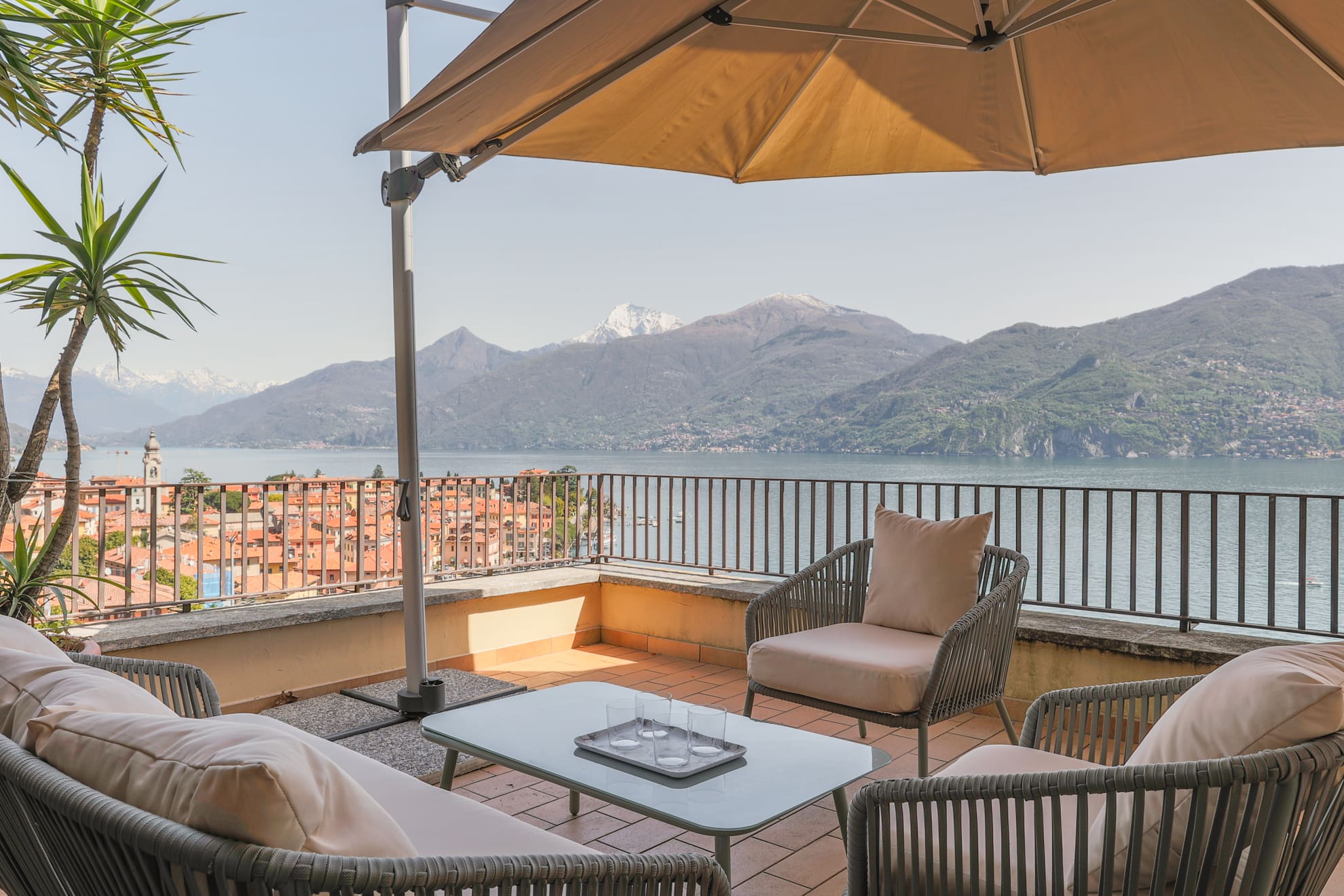 Palazzo Brunate Menaggio: 3-Bedroom Luxury Apartment with Panoramic Views, Lake Como