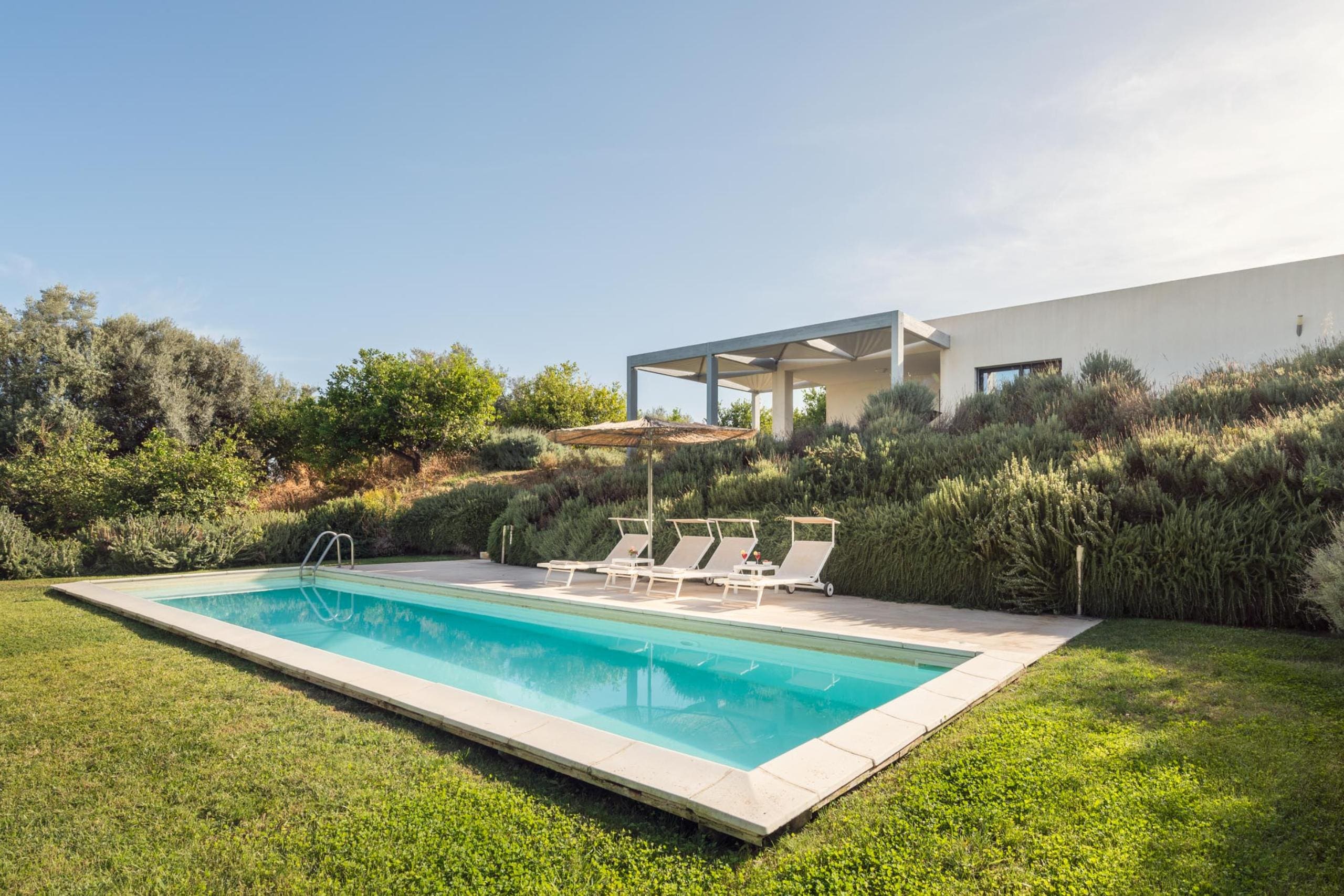 Palazzo Calabernardo Noto Val di Noto: 3-Bedroom Apartment with Seaview and Pool, Sicily