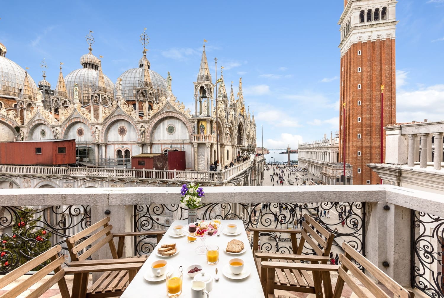 Palazzo Campiello San Marco: Luxury 4-Bedroom Apartment with Seaview in San Marco, Venice