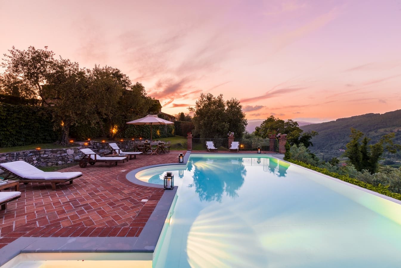 Palazzo Castagneto Tuscany: 7-Bedroom Luxury Apartment with Pool, Tuscany