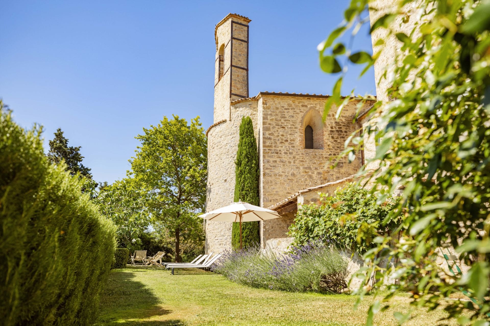 Palazzo Chianti Palazzone: Luxury 3-Bedroom Apartment with Private Pool, Tuscany