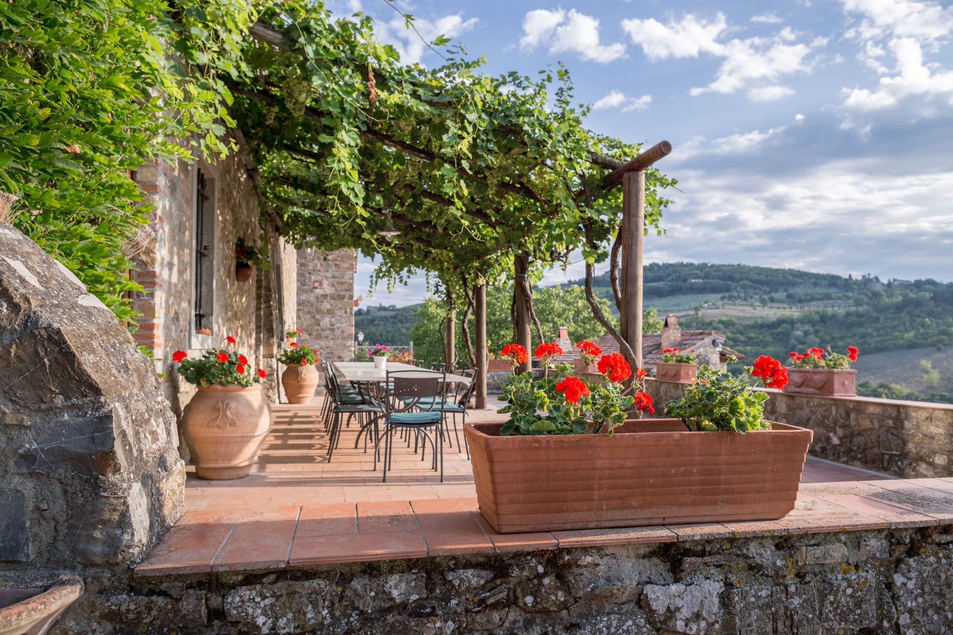 Palazzo Chiocciole Greve: Spacious 13-Bedroom Apartment with Pool in Chianti, Tuscany