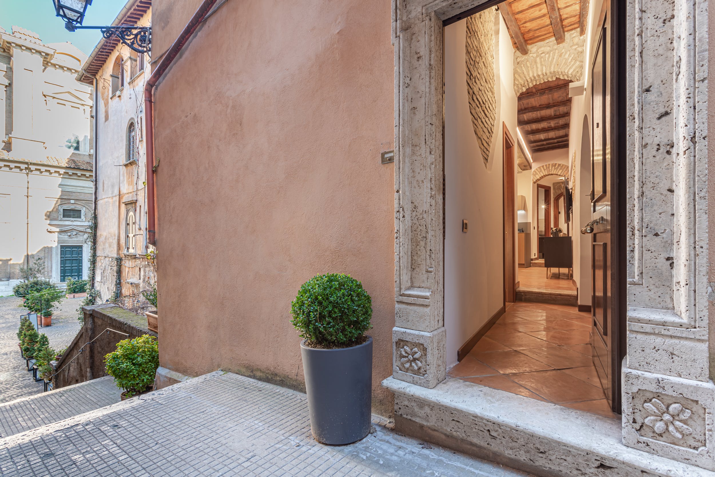 Palazzo Coronari Navona: 2-Bedroom Luxury Apartment with Private Terrace, Navona Rome