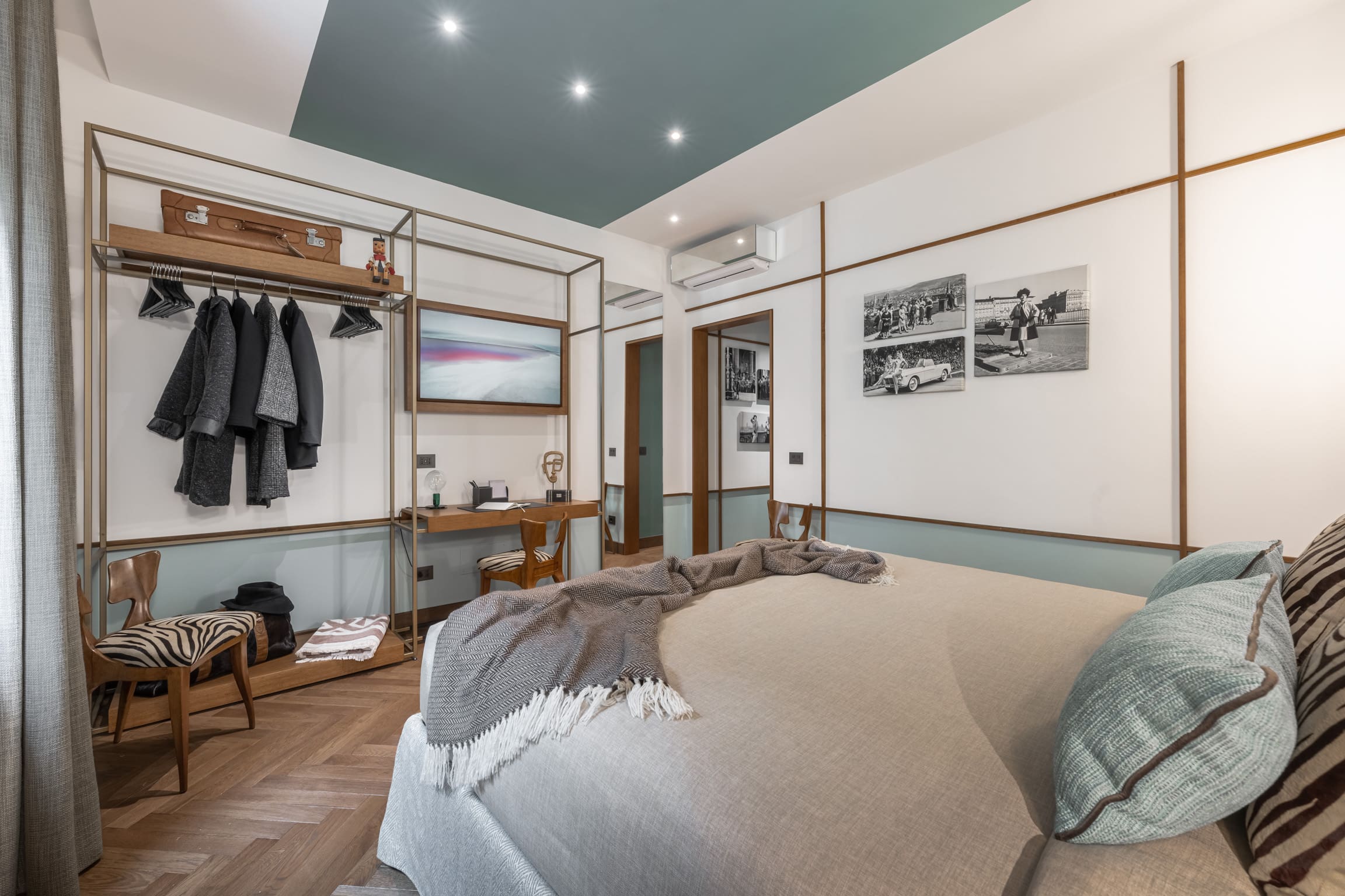 Palazzo Corridoio Florence: Luxury 3-Bedroom Apartment with Wine Tasting, Florence