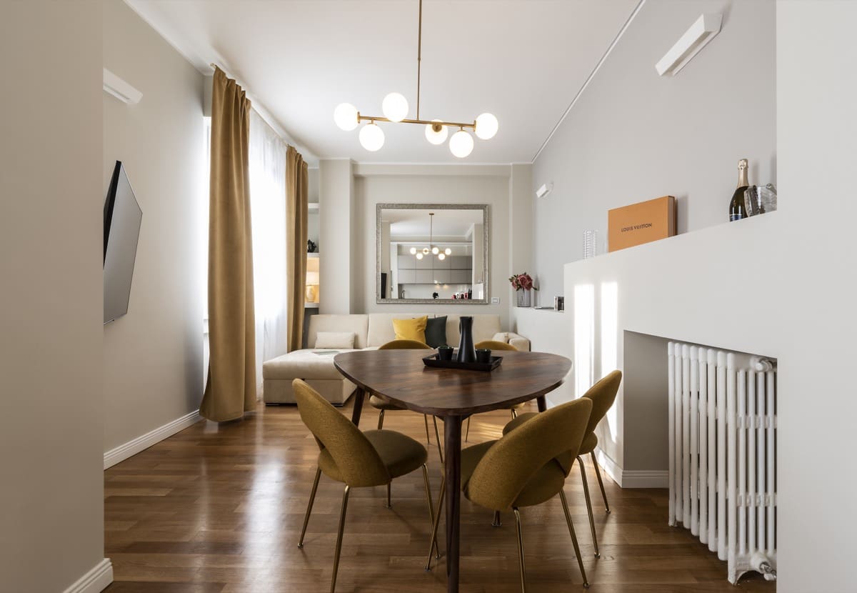 Palazzo Corso Carrobbio: Luxury 2-Bedroom Apartment with Stunning Views, Milan Carrobbio