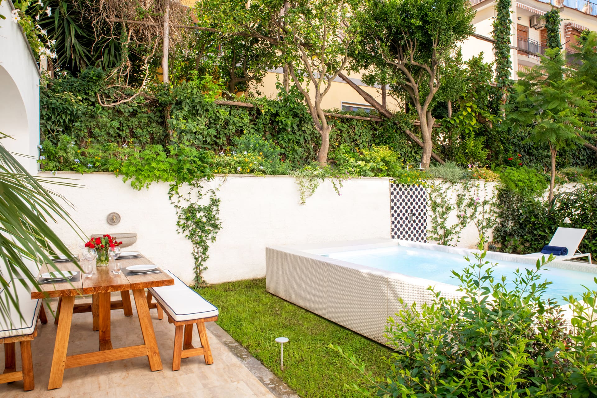 Palazzo Dei Limoni Sorrento: Spacious 8-Bedroom Luxury Penthouse with Pool and Tennis Court, Sorrento