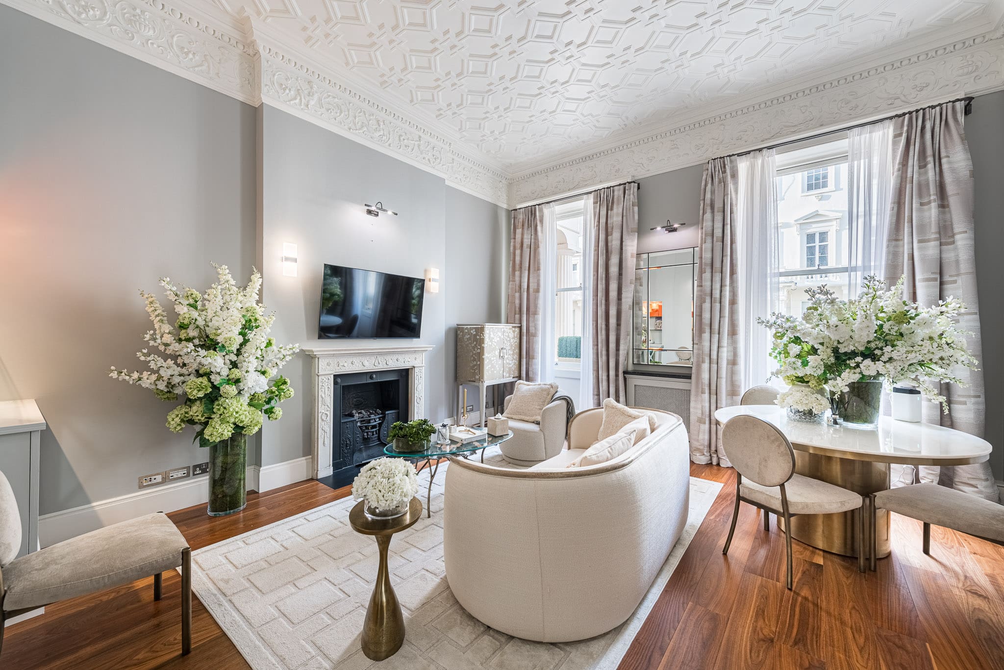 Palazzo di Belgravia: Elegant 2-Bedroom Apartment Rental in Belgravia, London