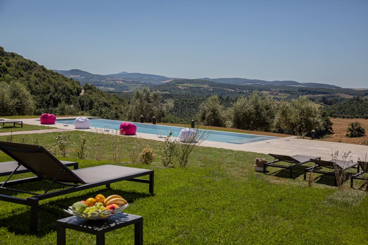 Palazzo Etrusco Montepulciano Montepulciano: 5-Bedroom Luxury Apartment with Infinity Pool, Montepulciano