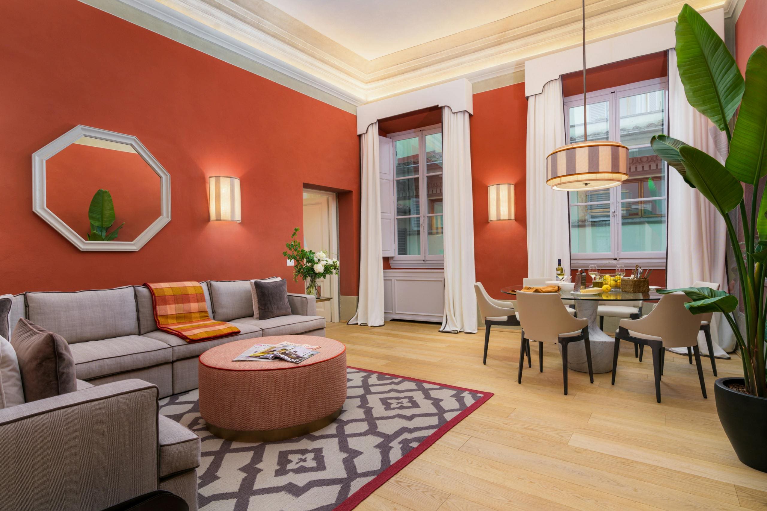 Palazzo Fiorentino Croce: Elegant 4-Bedroom Luxury Apartment with Air-Con, Santa Croce