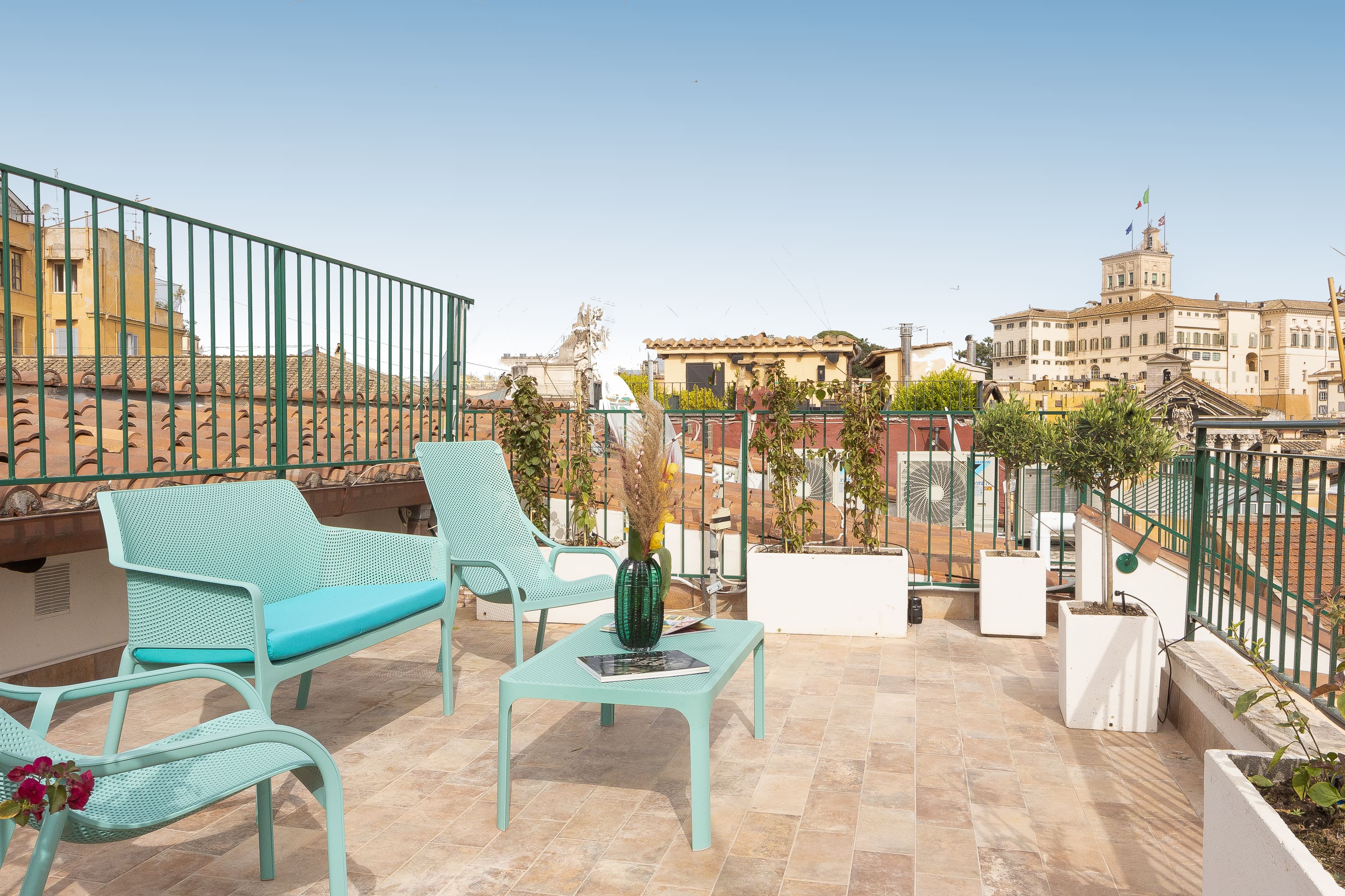 Palazzo Fontana Trevi Trevi: Luxury 4-Bedroom Apartment with City Views, Trevi Rome