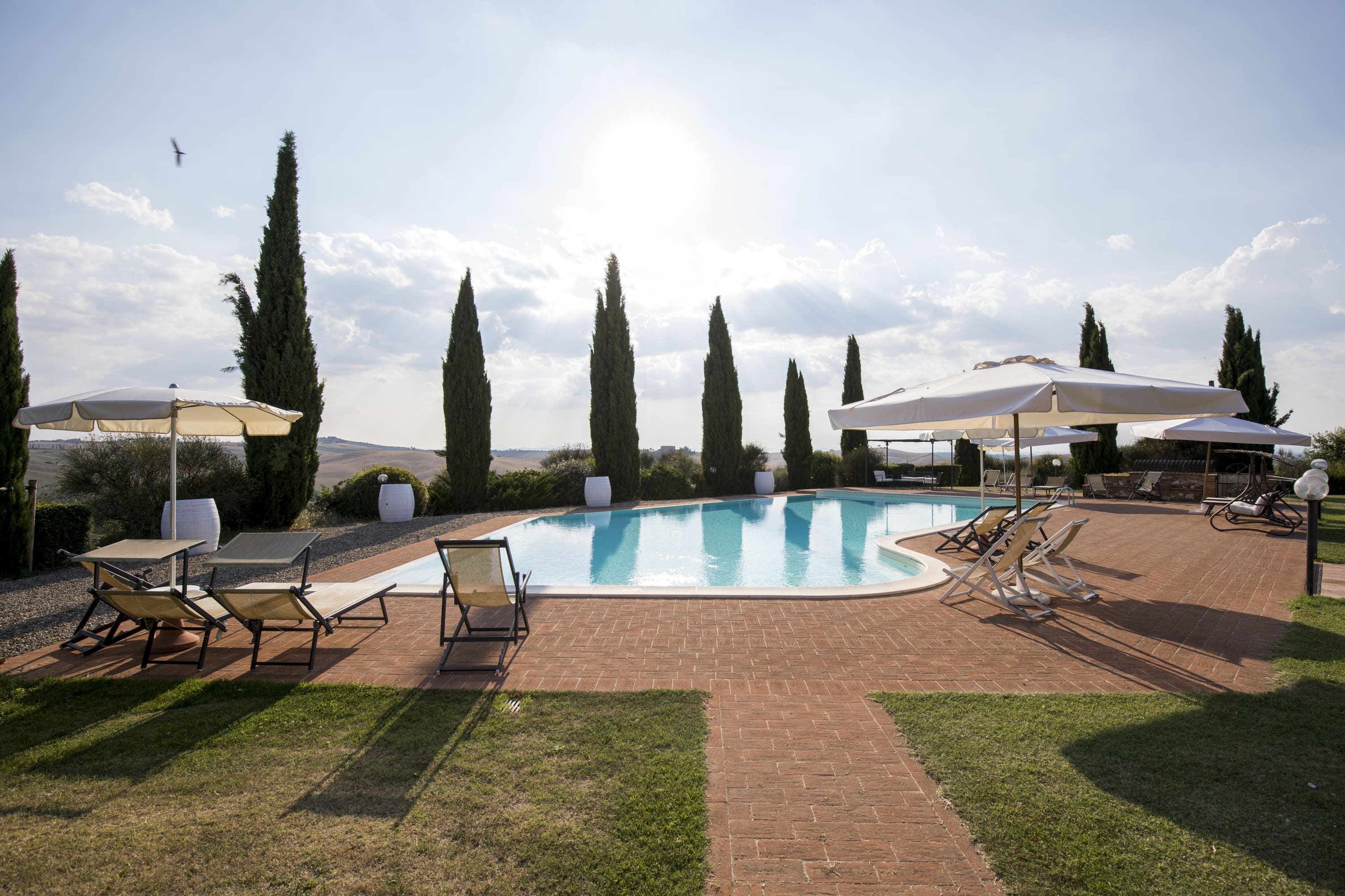 Palazzo Fonte Montepulciano: Spacious 14-Bedroom Apartment with Pool and Countryside Views, Montepulciano